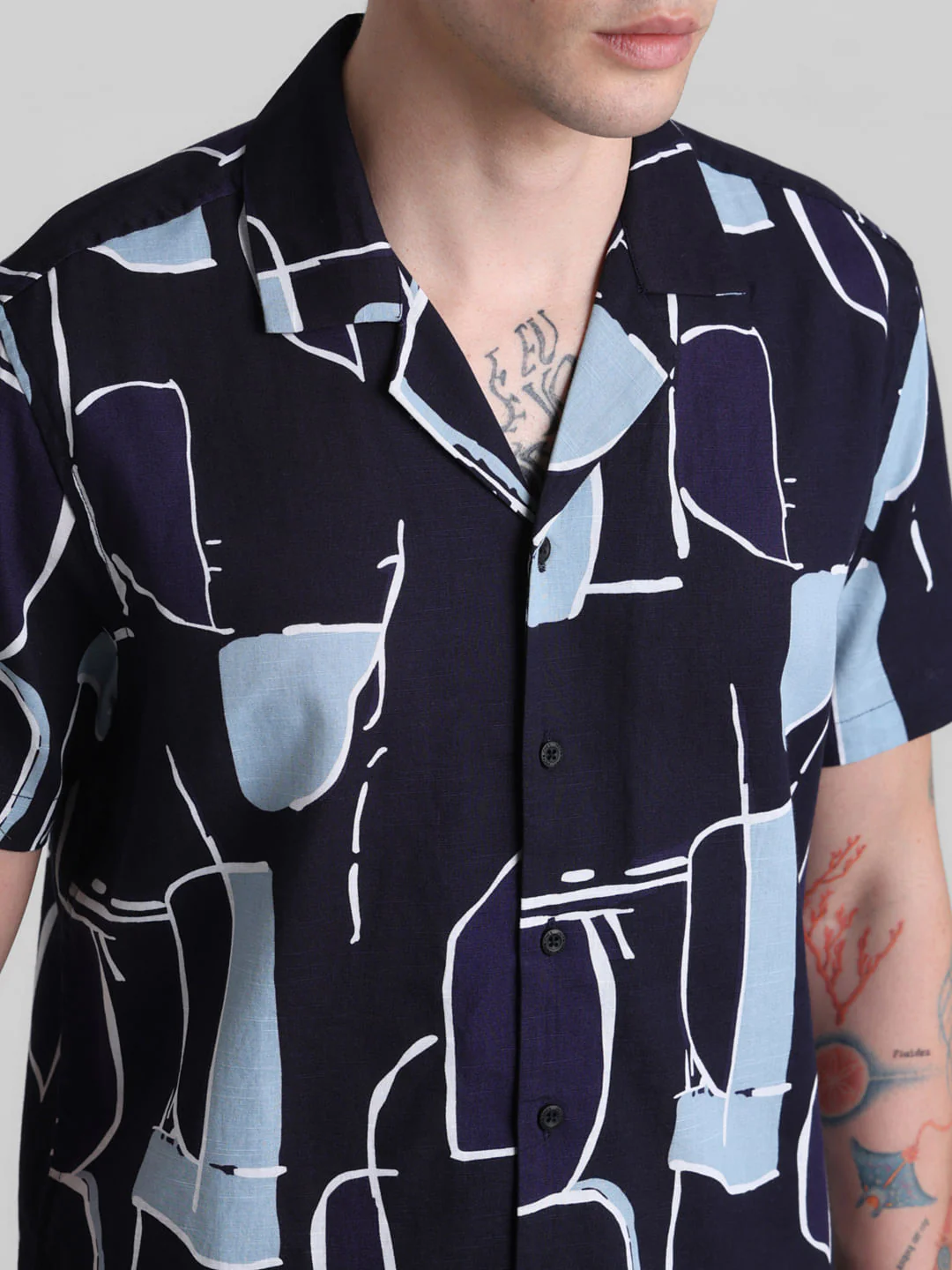 Blue Printed Short Sleeves Shirt - Image 5