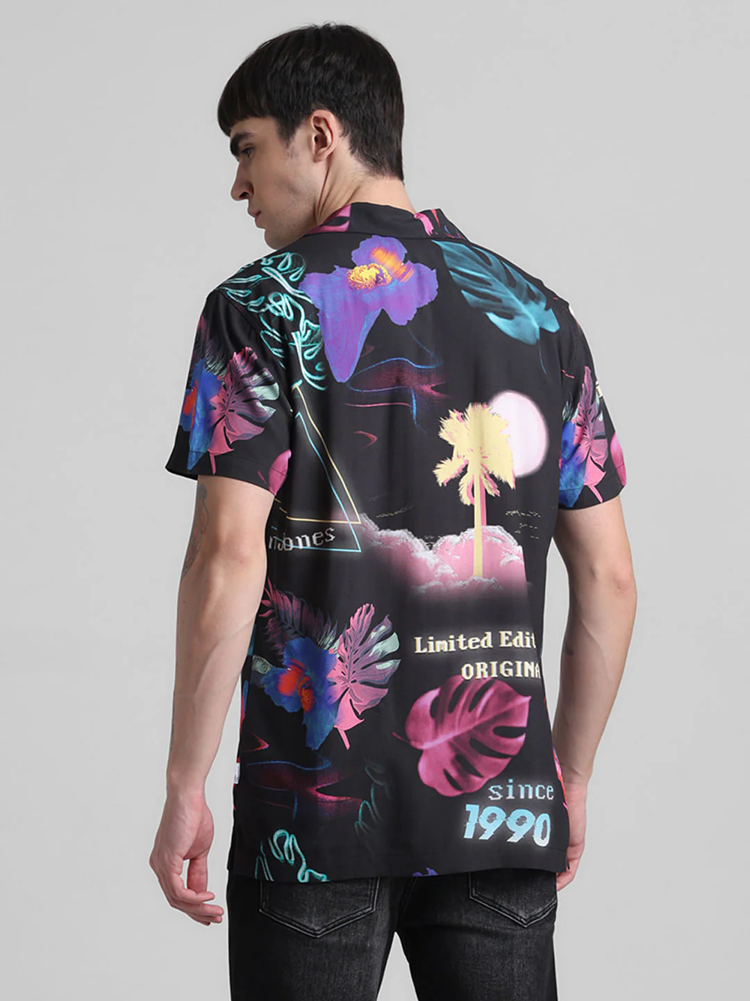Black Printed Short Sleeves Shirt - Image 4
