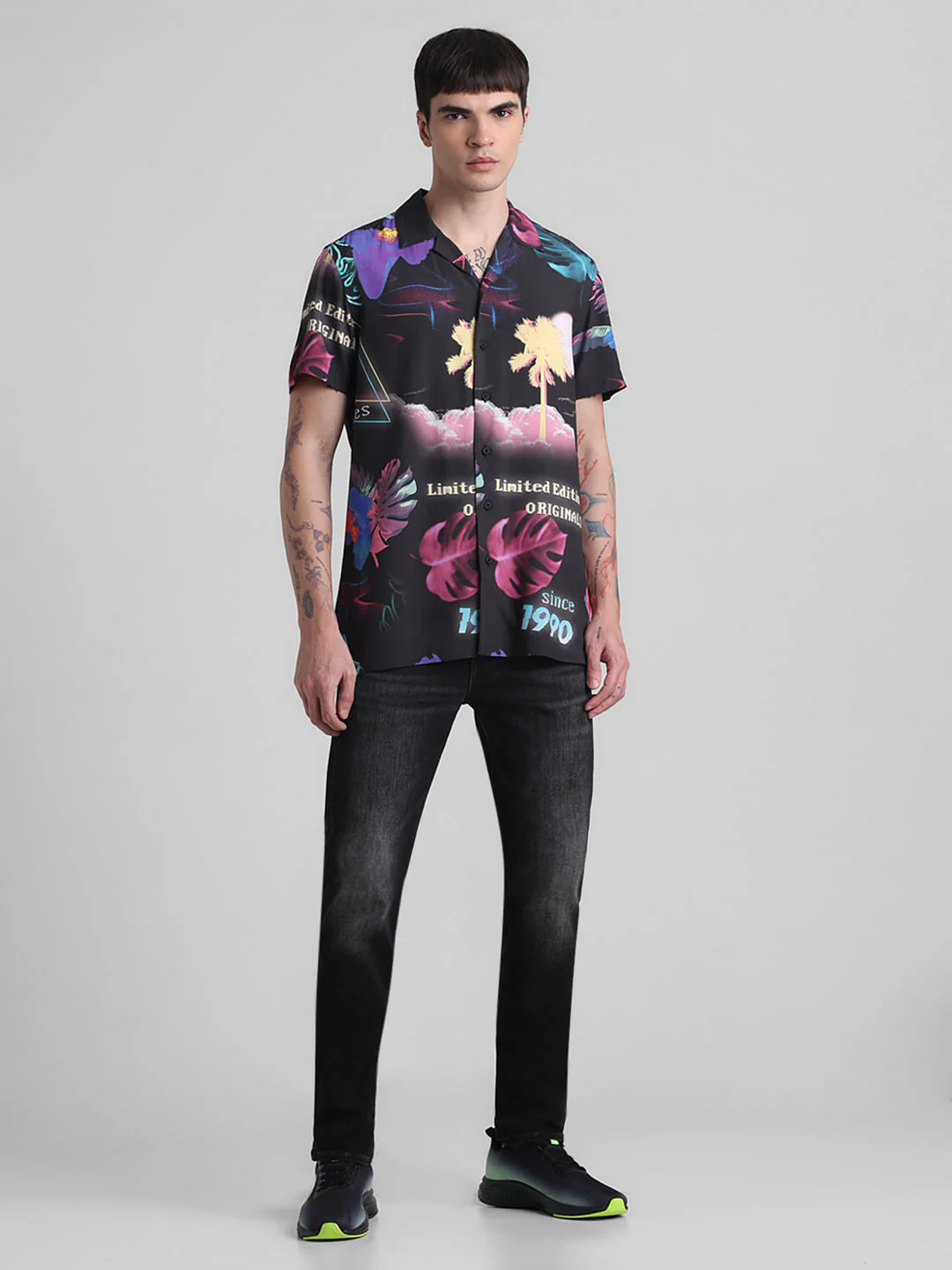Black Printed Short Sleeves Shirt - Image 6
