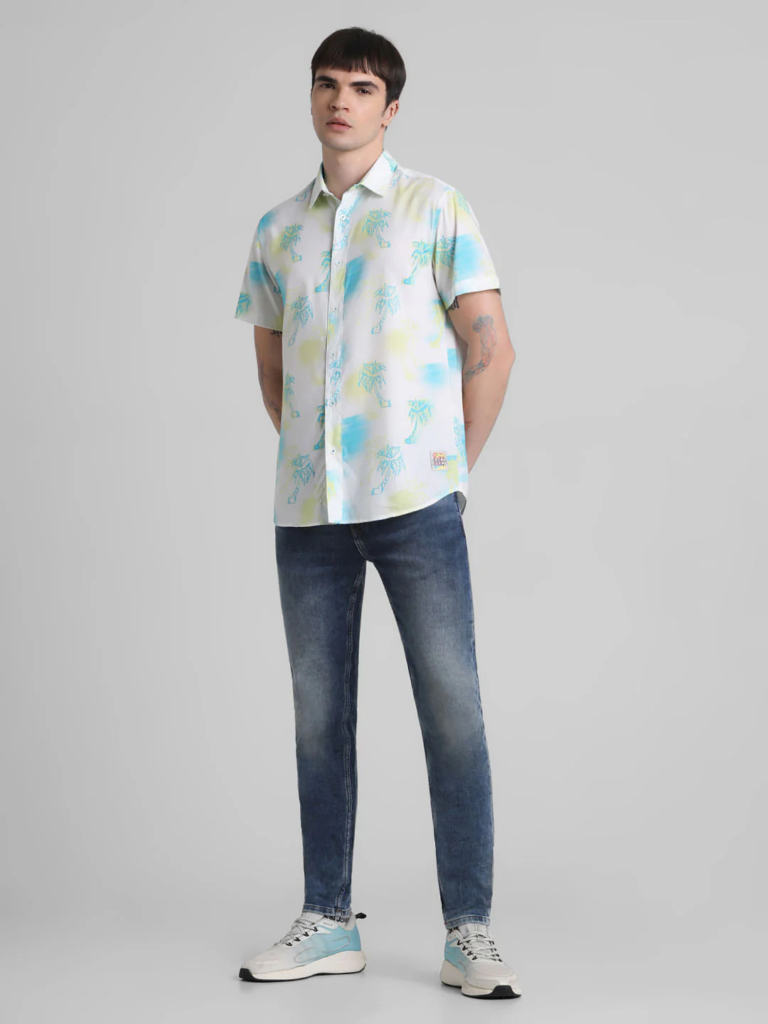 White Tropical Print Short Sleeves Shirt - Image 6