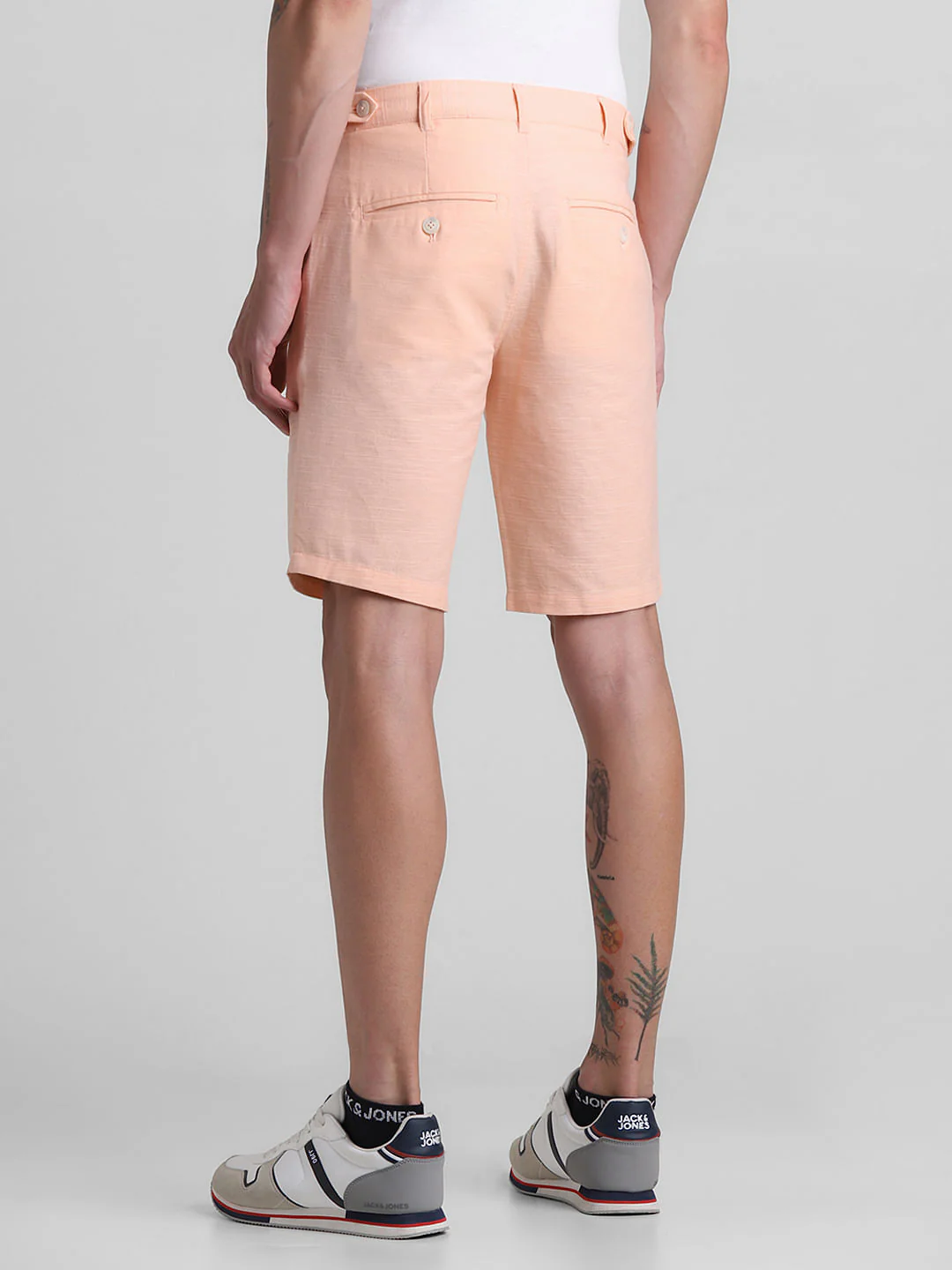 Coral Low Rise Linen Shorts - Image 3