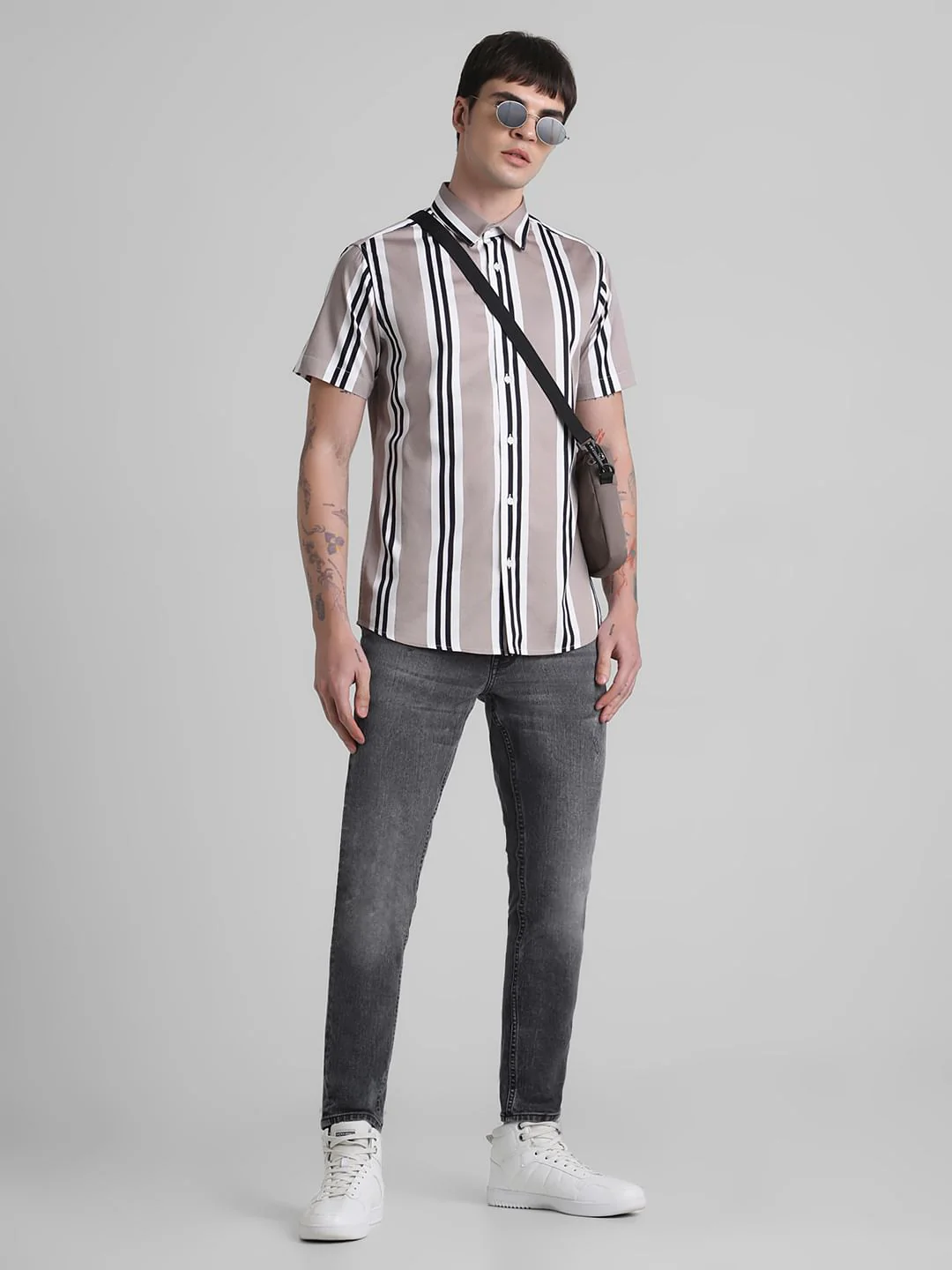 Black Mid Rise Washed Brak Slim Fit Jeans - Image 5