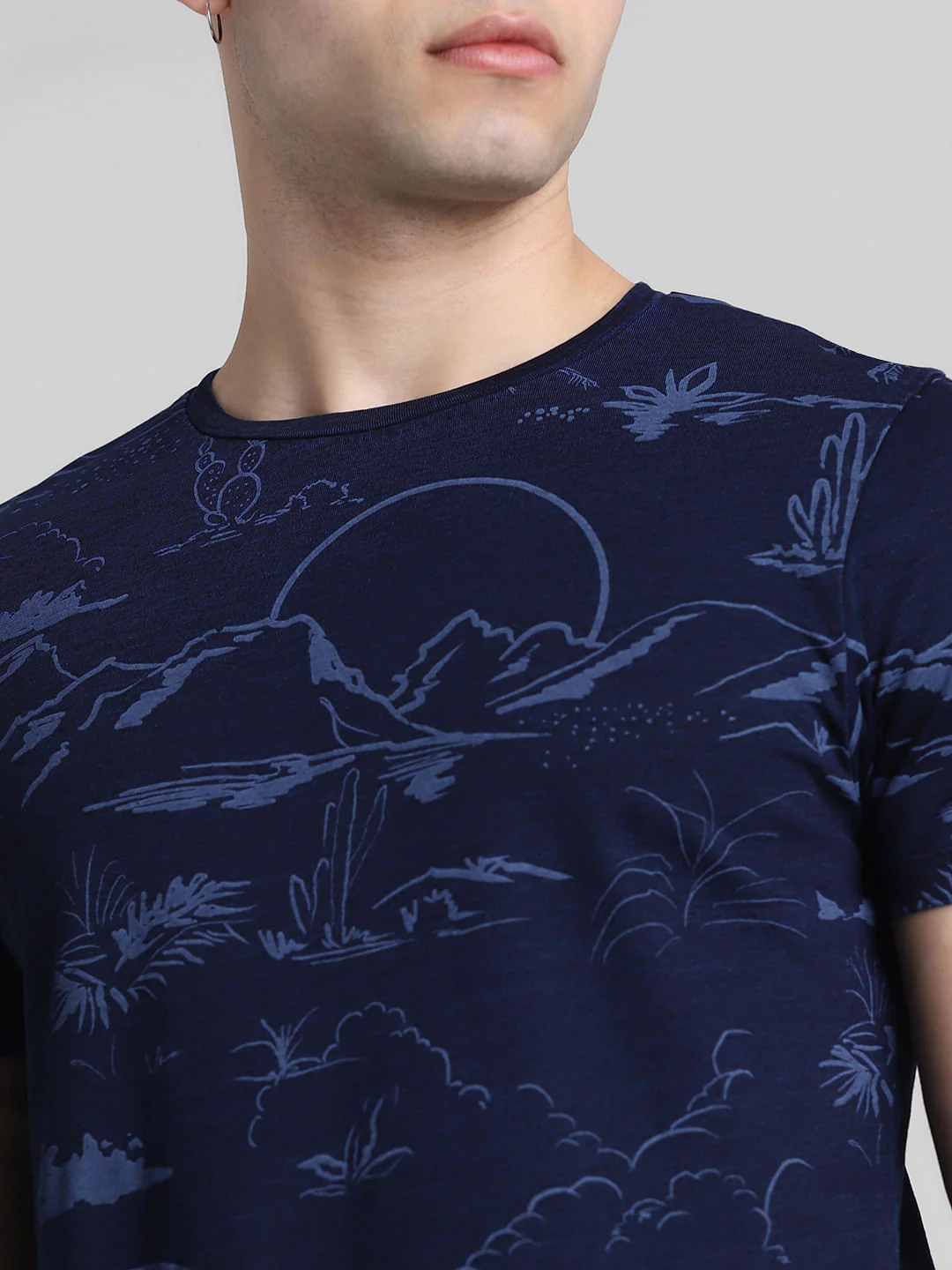 Dark Blue Printed Crew Neck T-shirt - Image 5