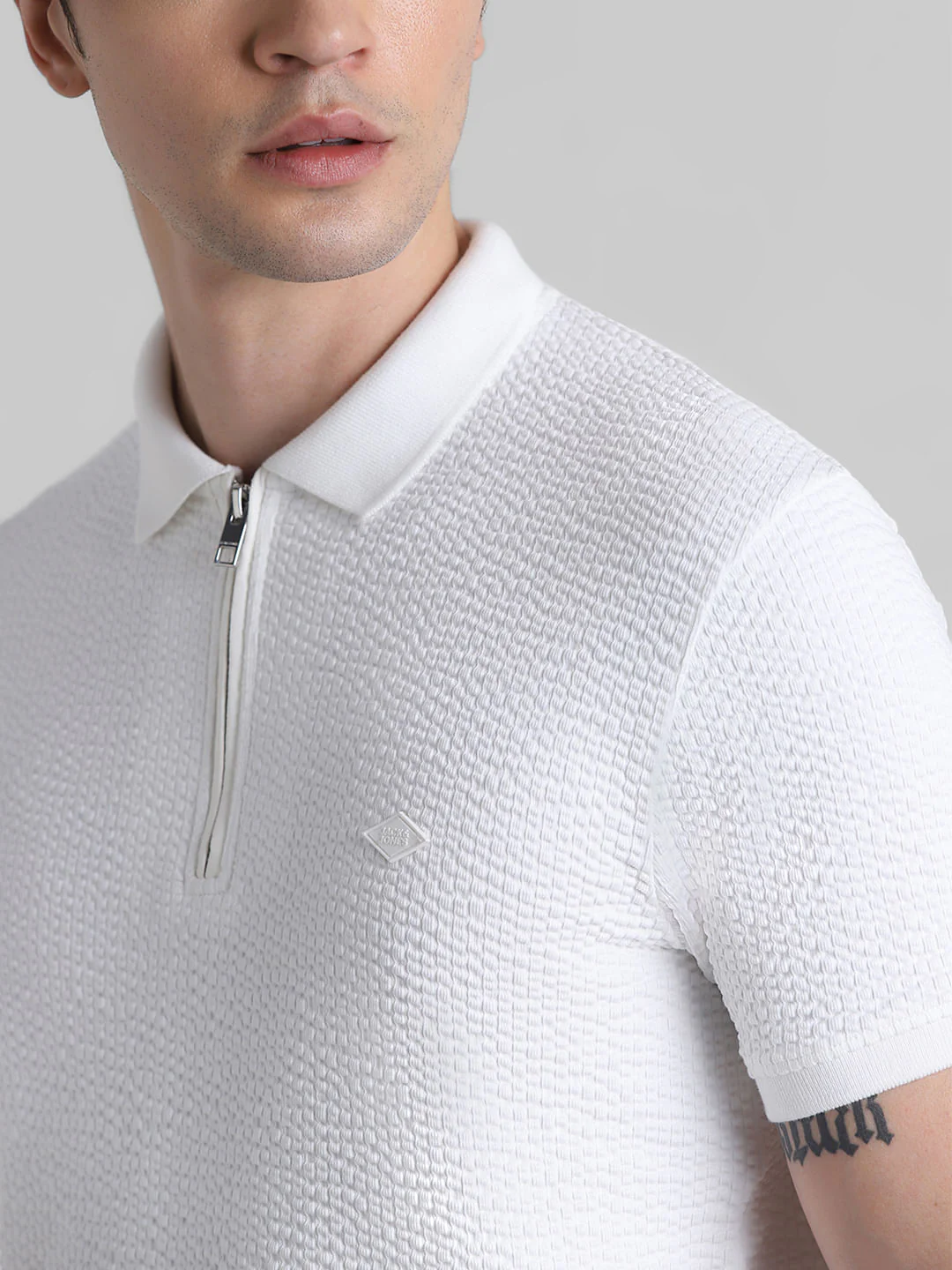 White Textured Polo T-shirt - Image 5