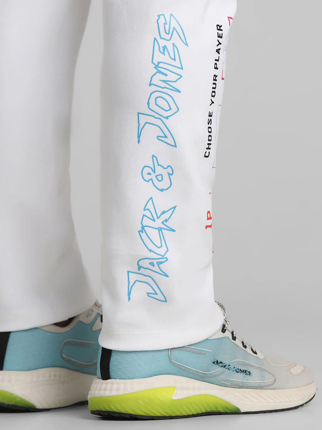 RICK & MORTY White Mid Rise Printed Sweatpants - Image 6
