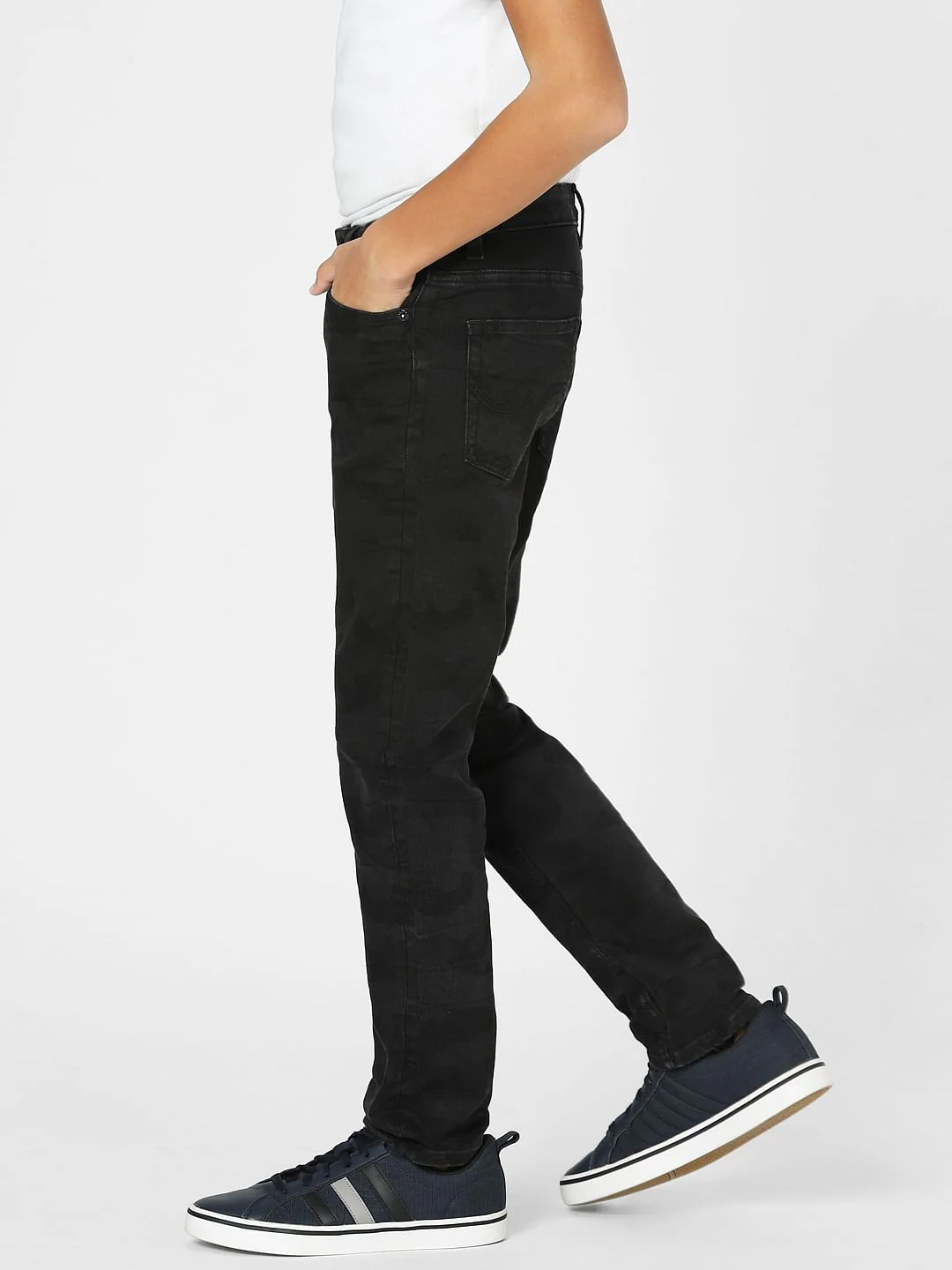 Boys Black Mid Rise Camo Print Regular Fit Jeans - Image 3