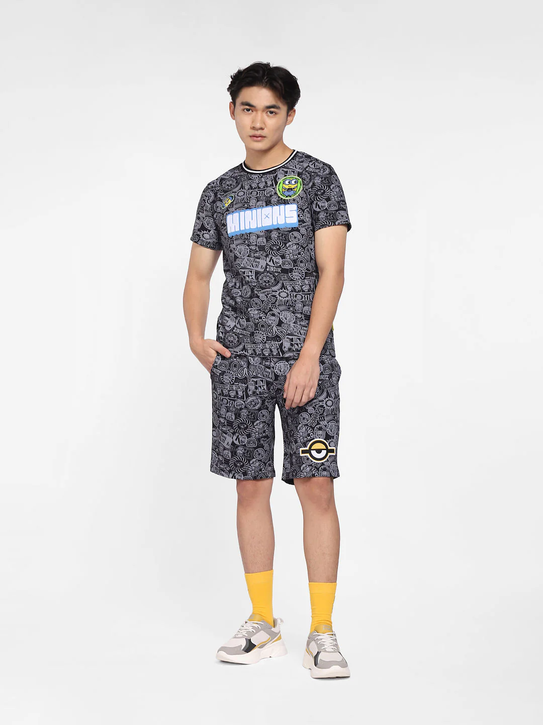 x Minion Black Printed Co-ord T-shirt - Image 6