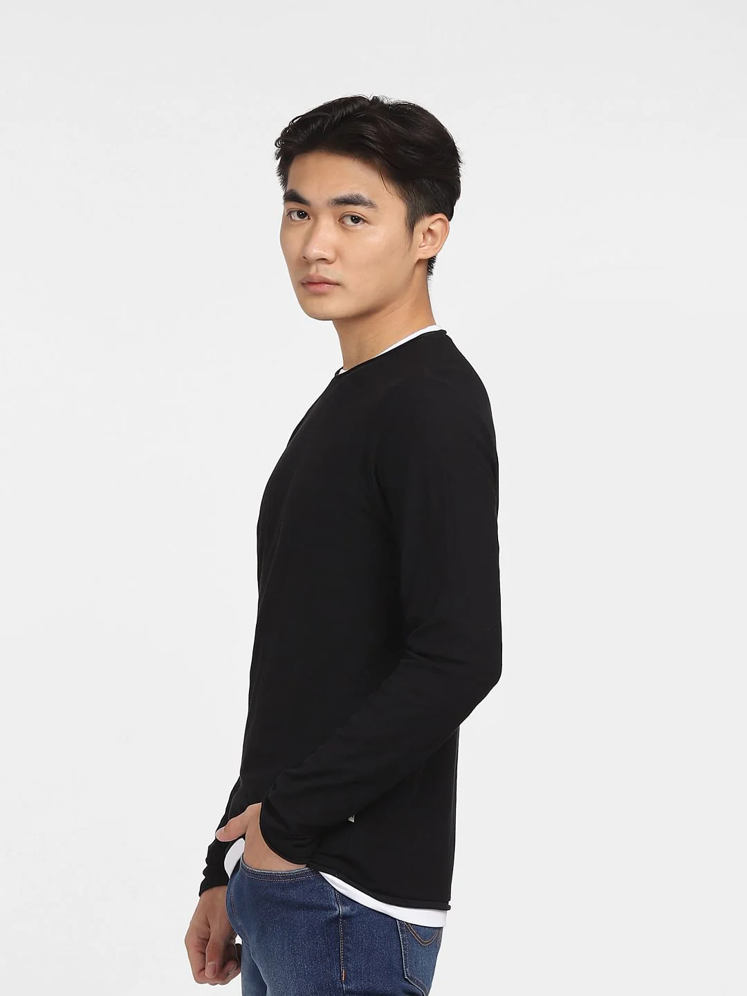 Black Crew Neck T-shirt - Image 3