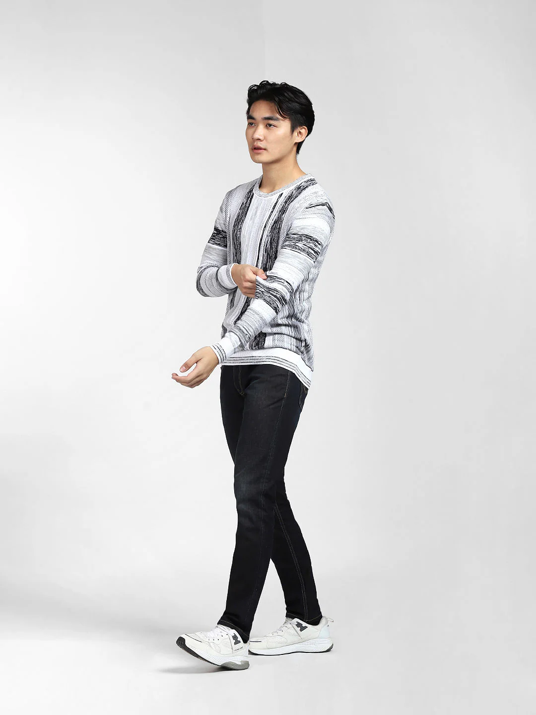 White Printed Pullover - Image 6