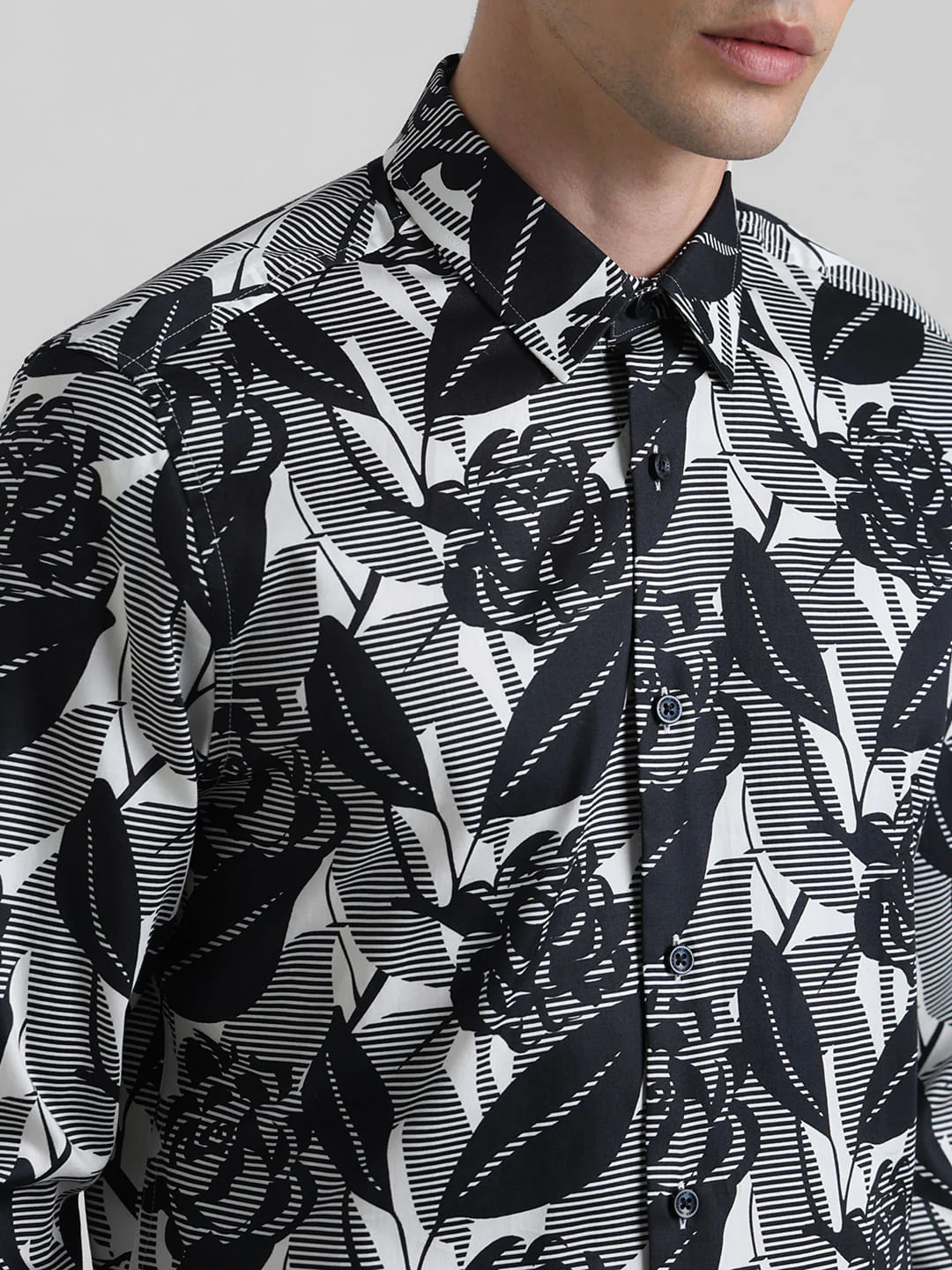 Black Abstract Print Full Sleeves Shirt - Image 5