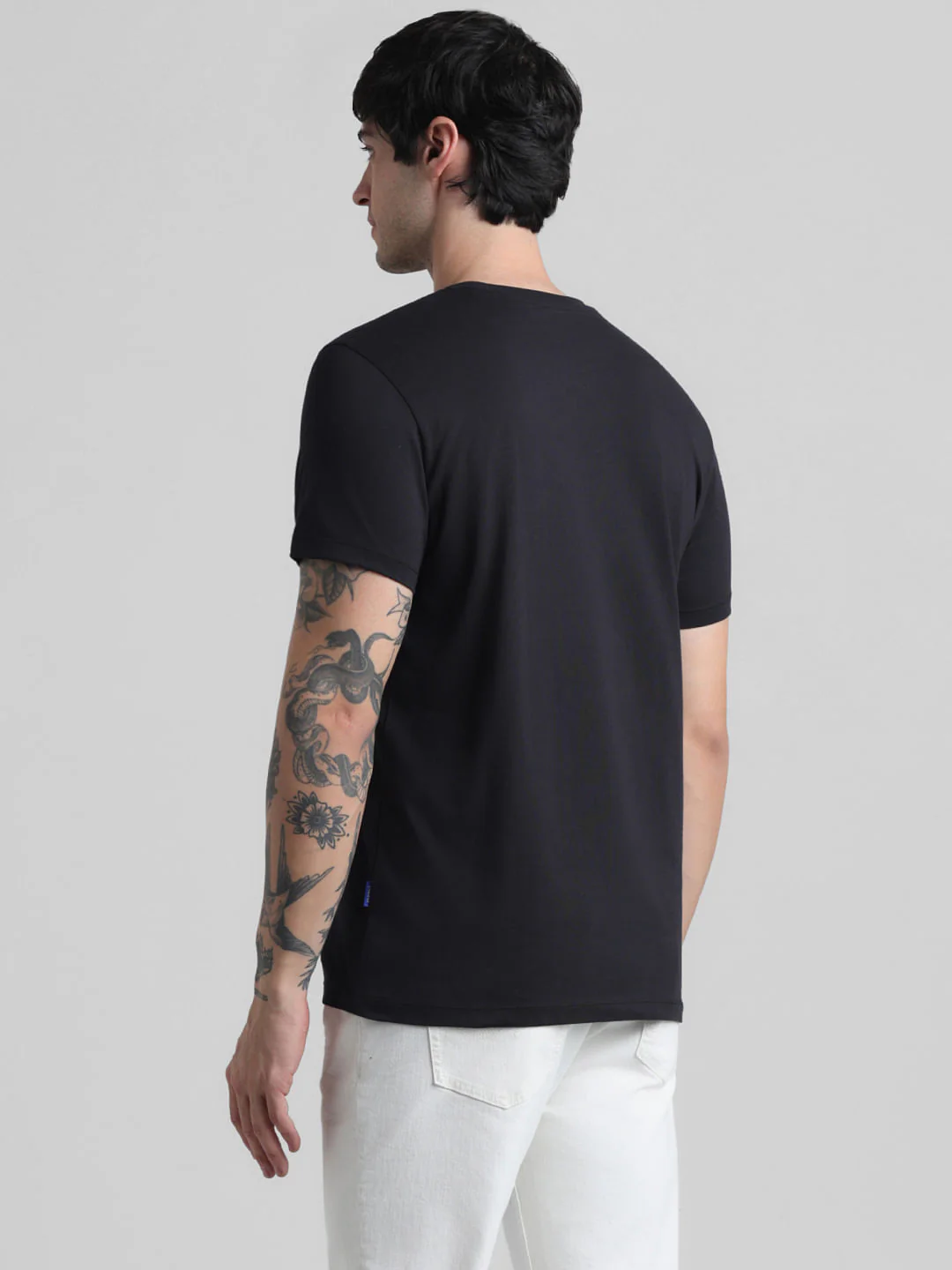 Black Logo Print Crew Neck T-shirt - Image 4