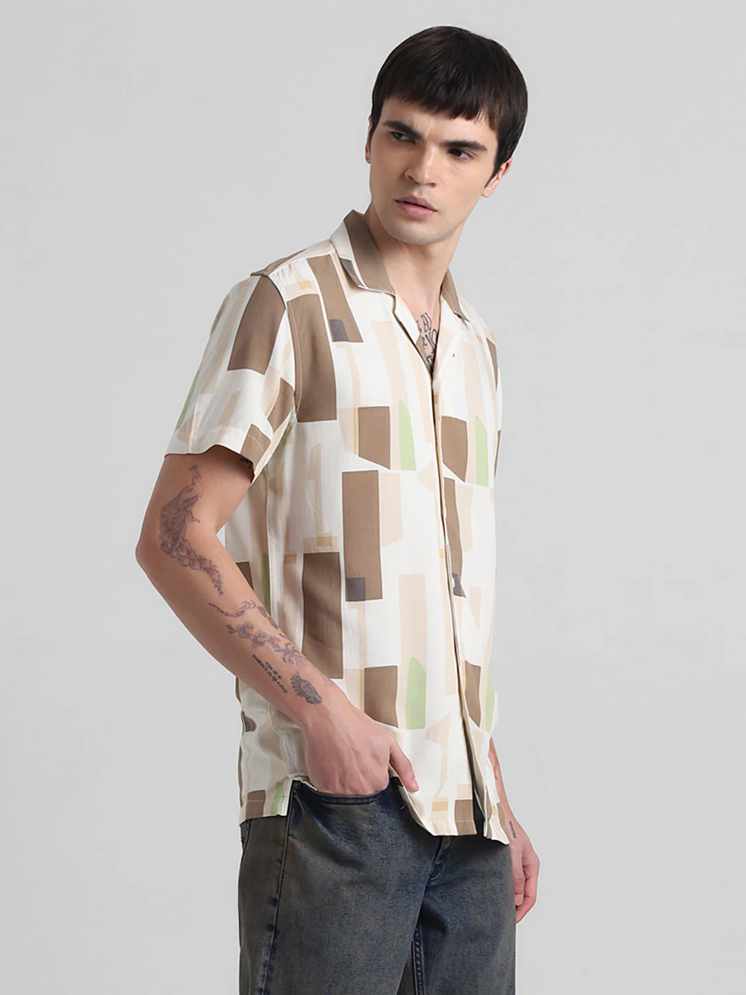 White Colourblocked Short Sleeves Shirt - Image 3