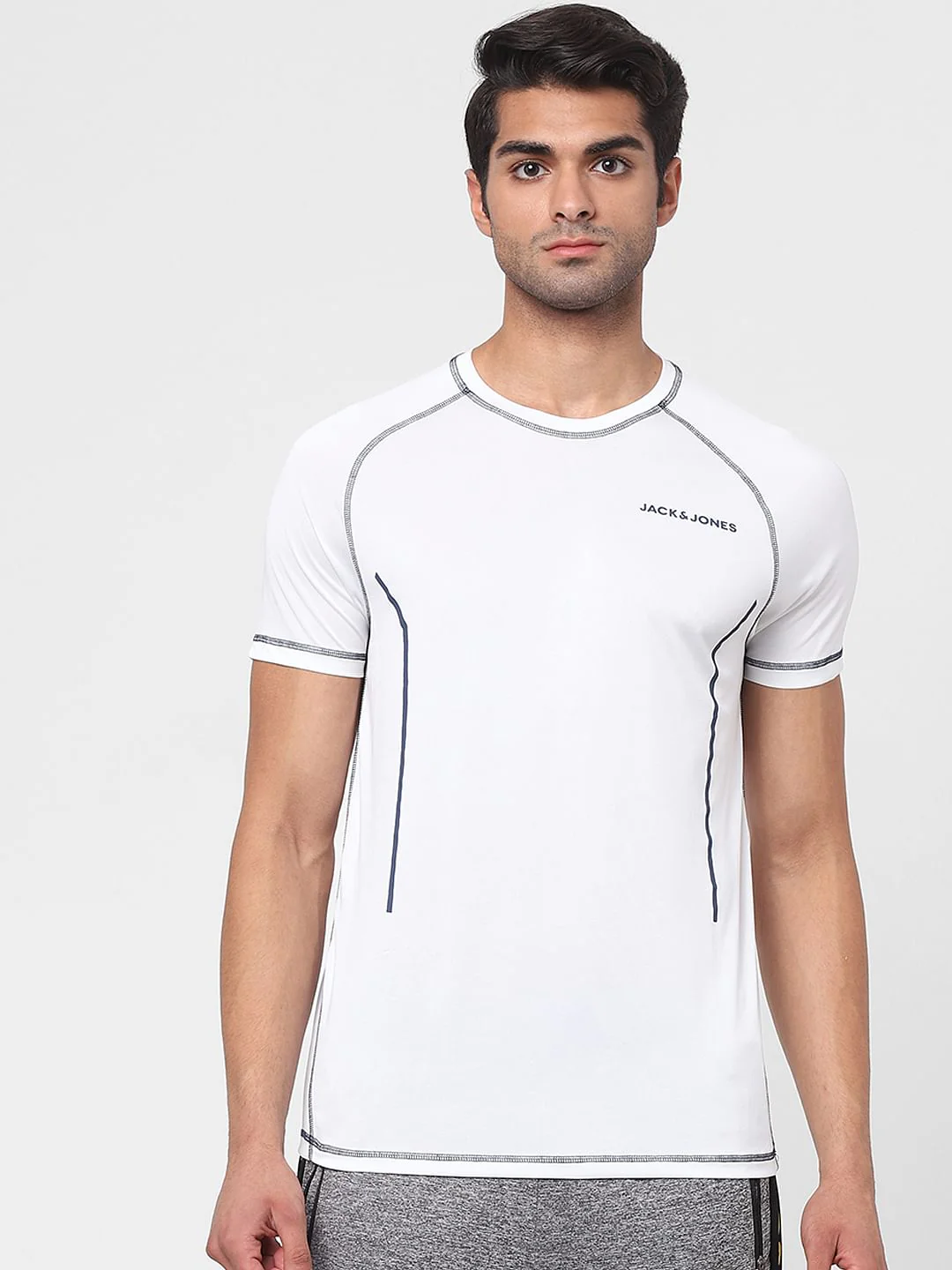 White Crew Neck Gym T-shirt - Image 2