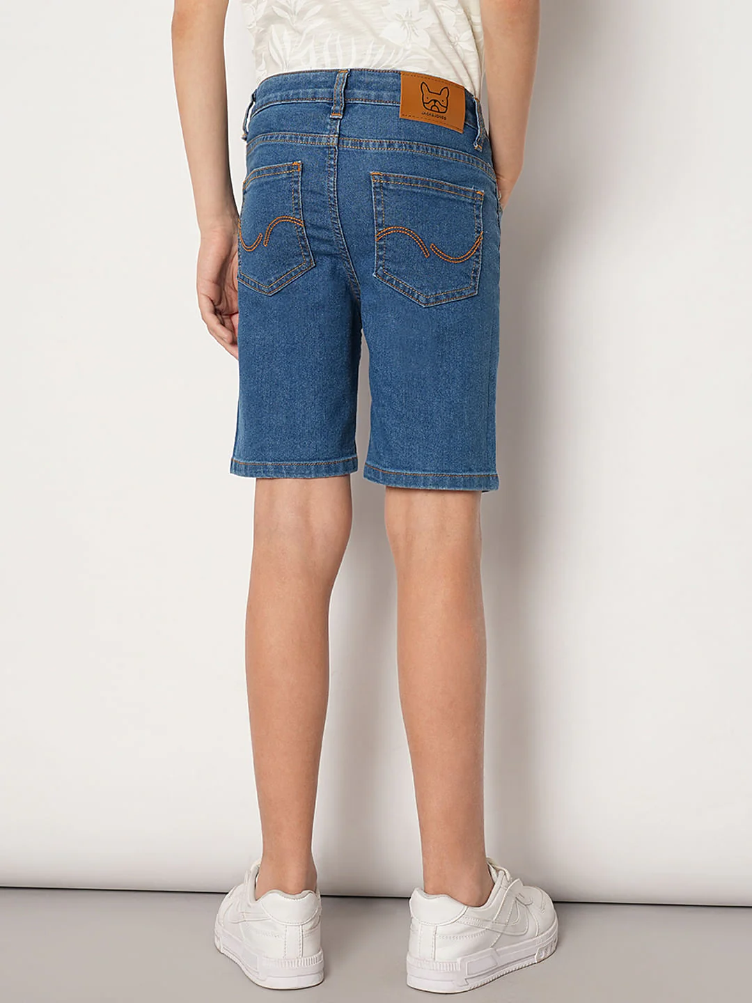 Blue Mid Rise Denim Shorts - Image 4