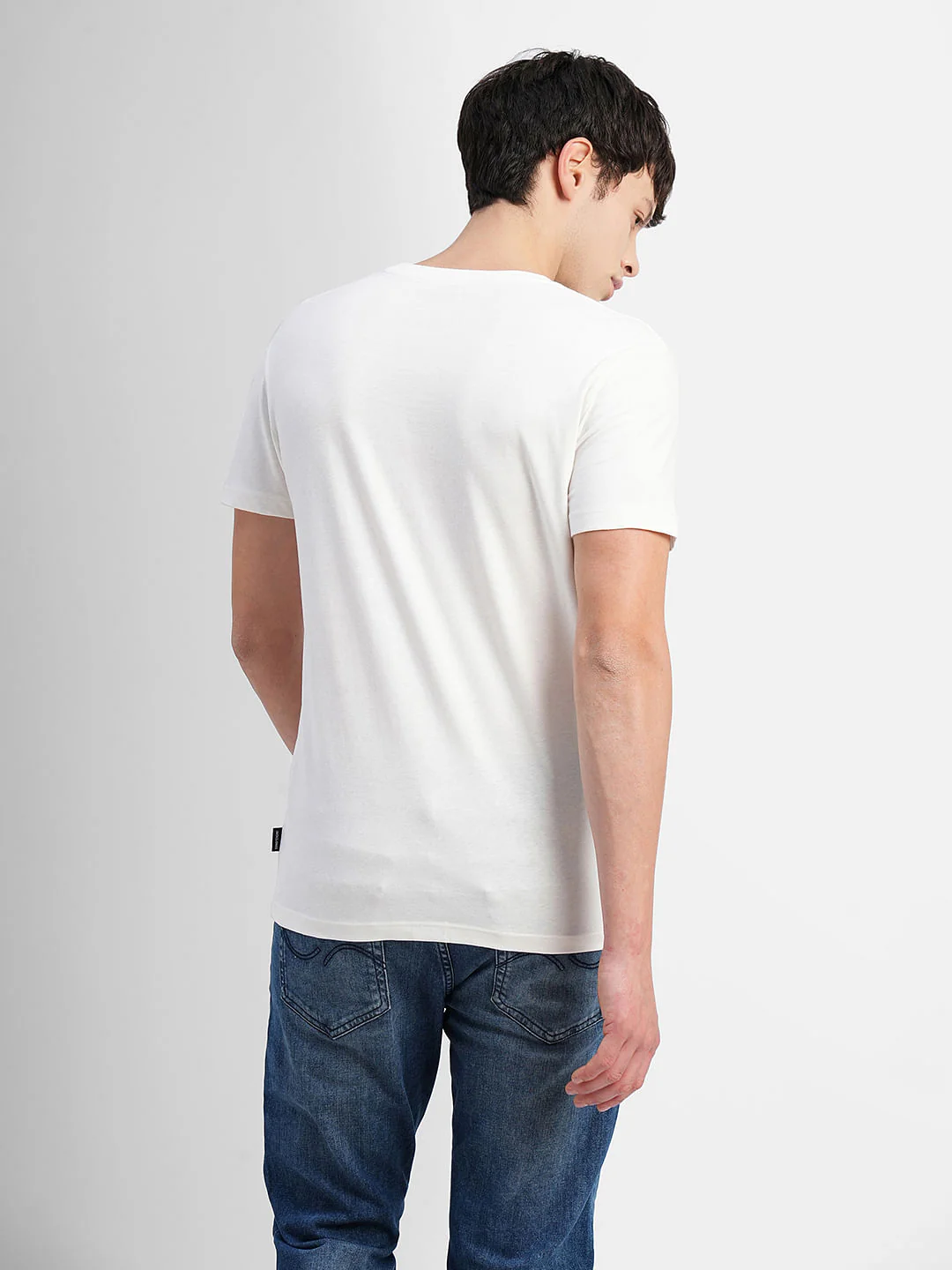 White Graphic Print Crew Neck T-shirt - Image 4