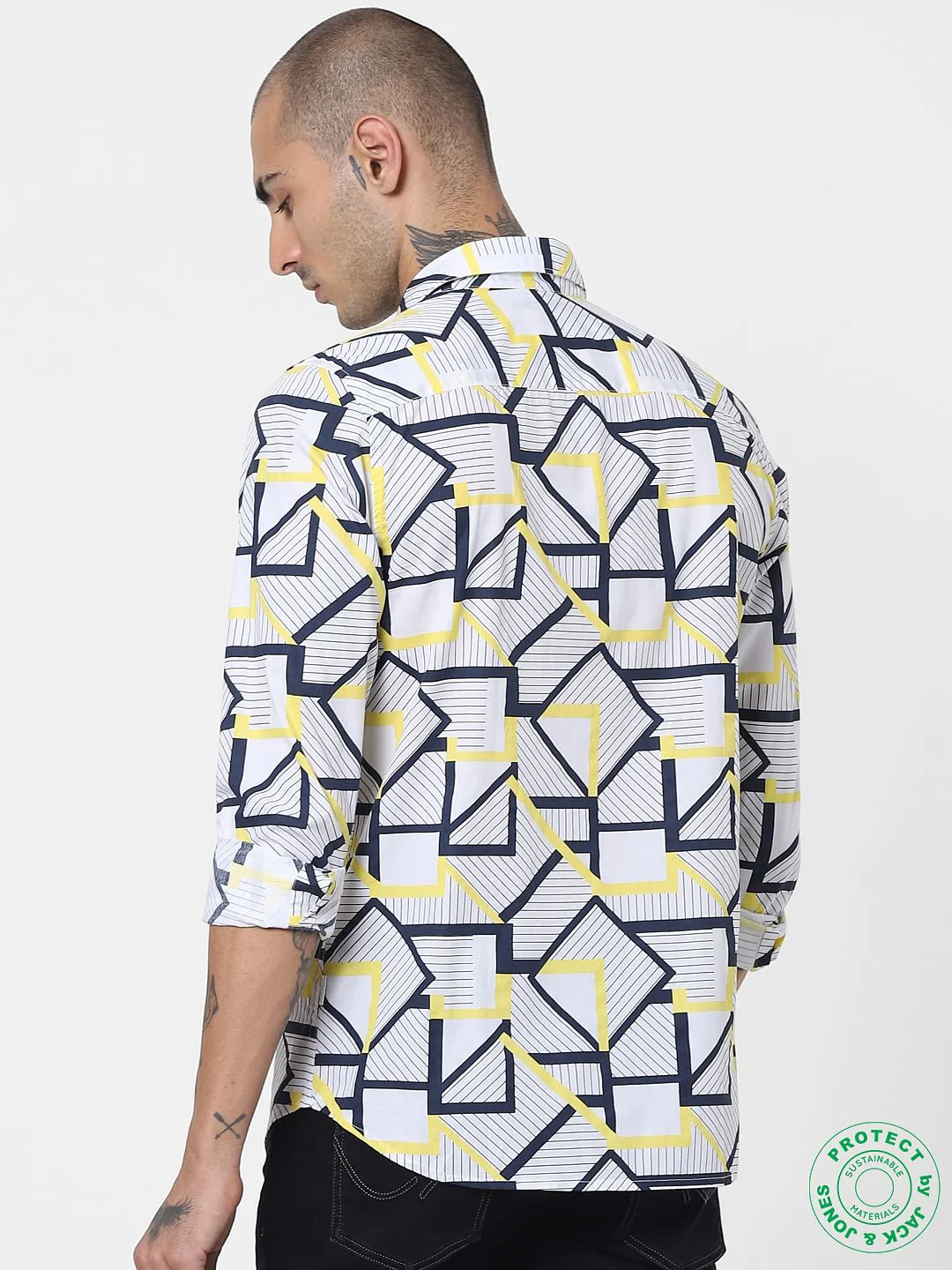 White Abstract Print Full Sleeves Shirt - Image 4