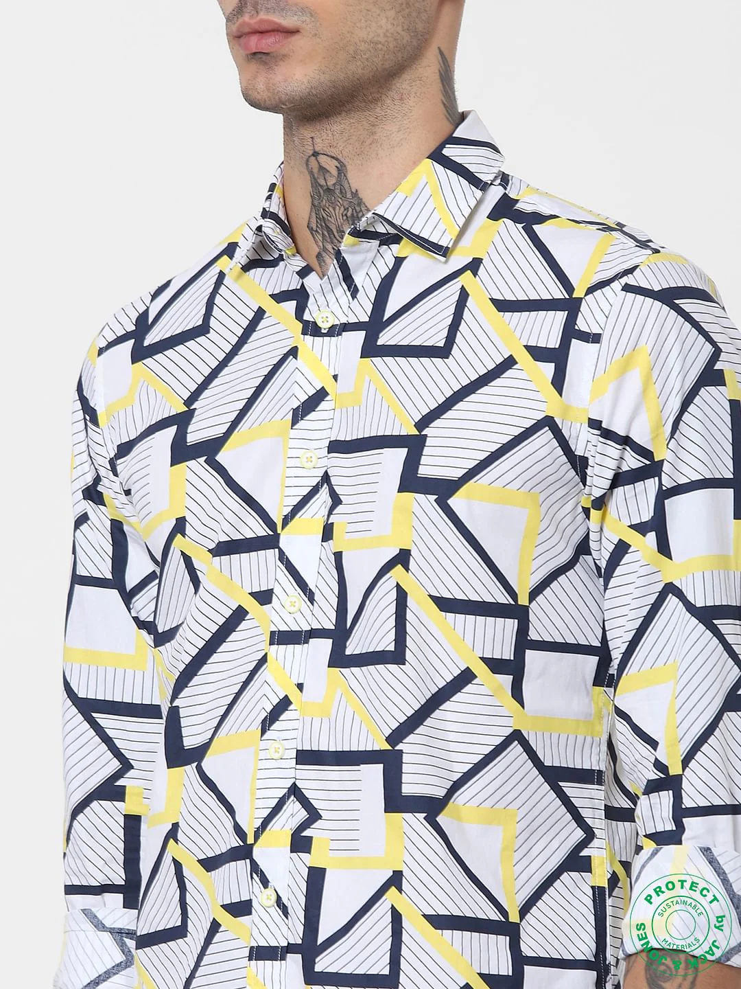 White Abstract Print Full Sleeves Shirt - Image 5