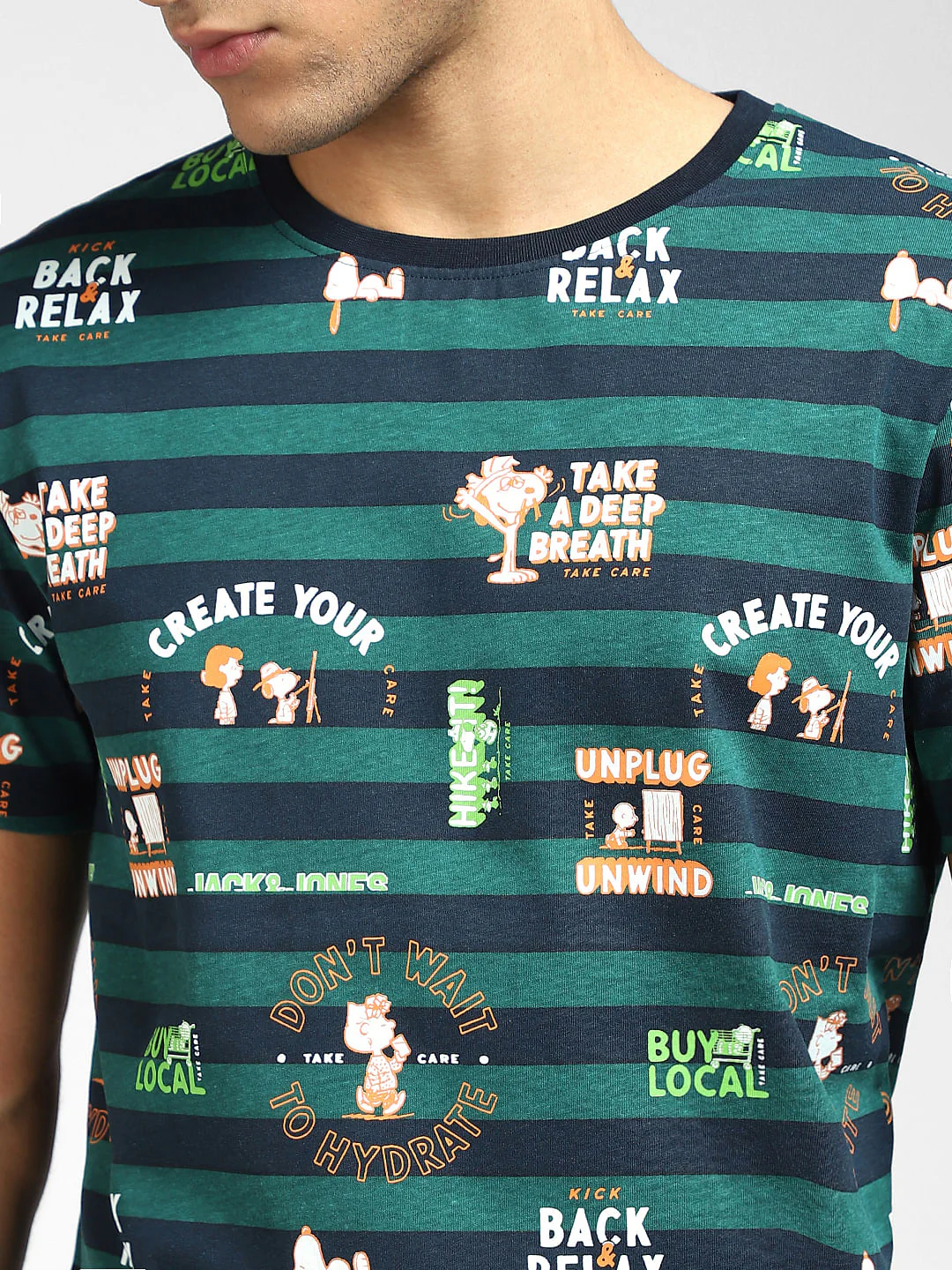 Green Striped Crew Neck T-shirt - Image 5