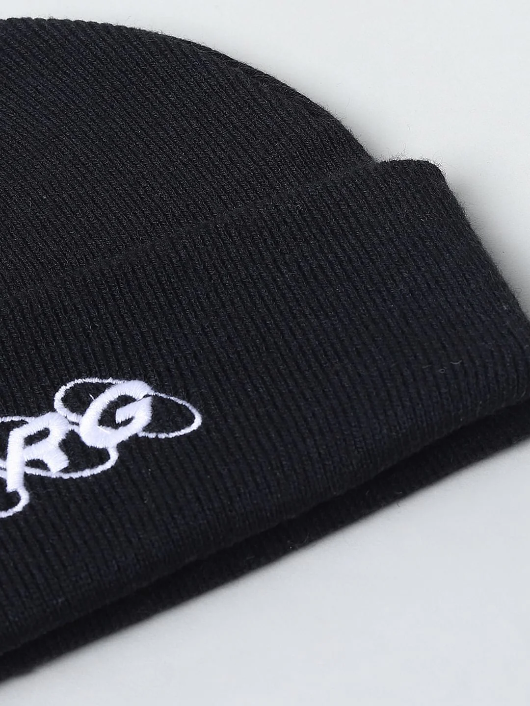 Black Beanie - Image 5