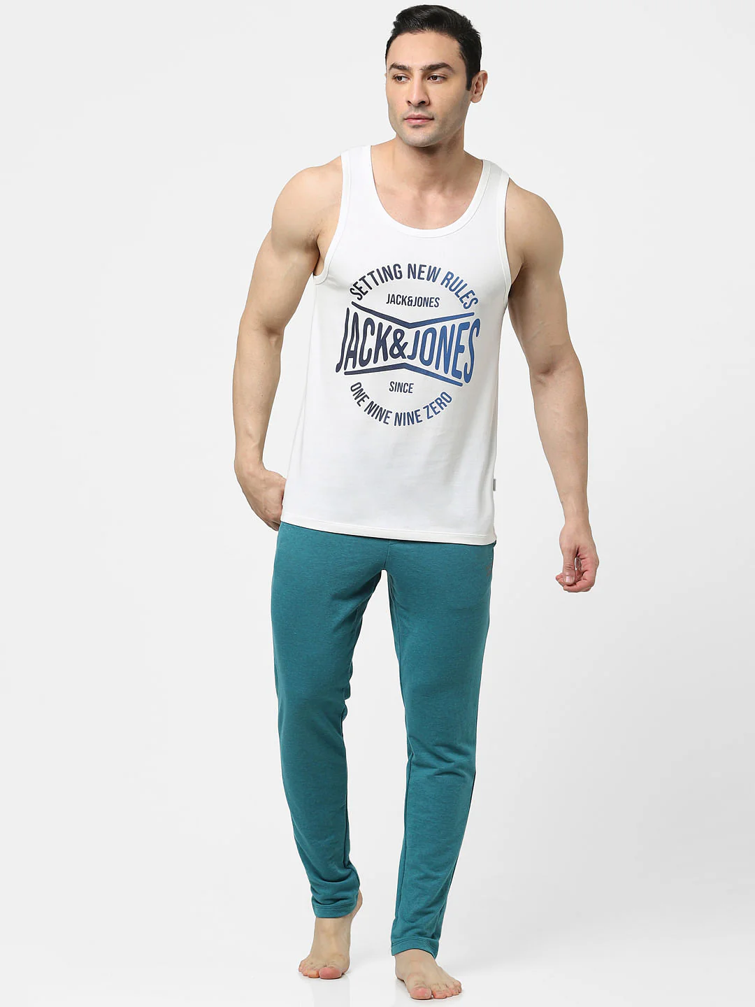 White Logo Print Fashion Vest - Image 6