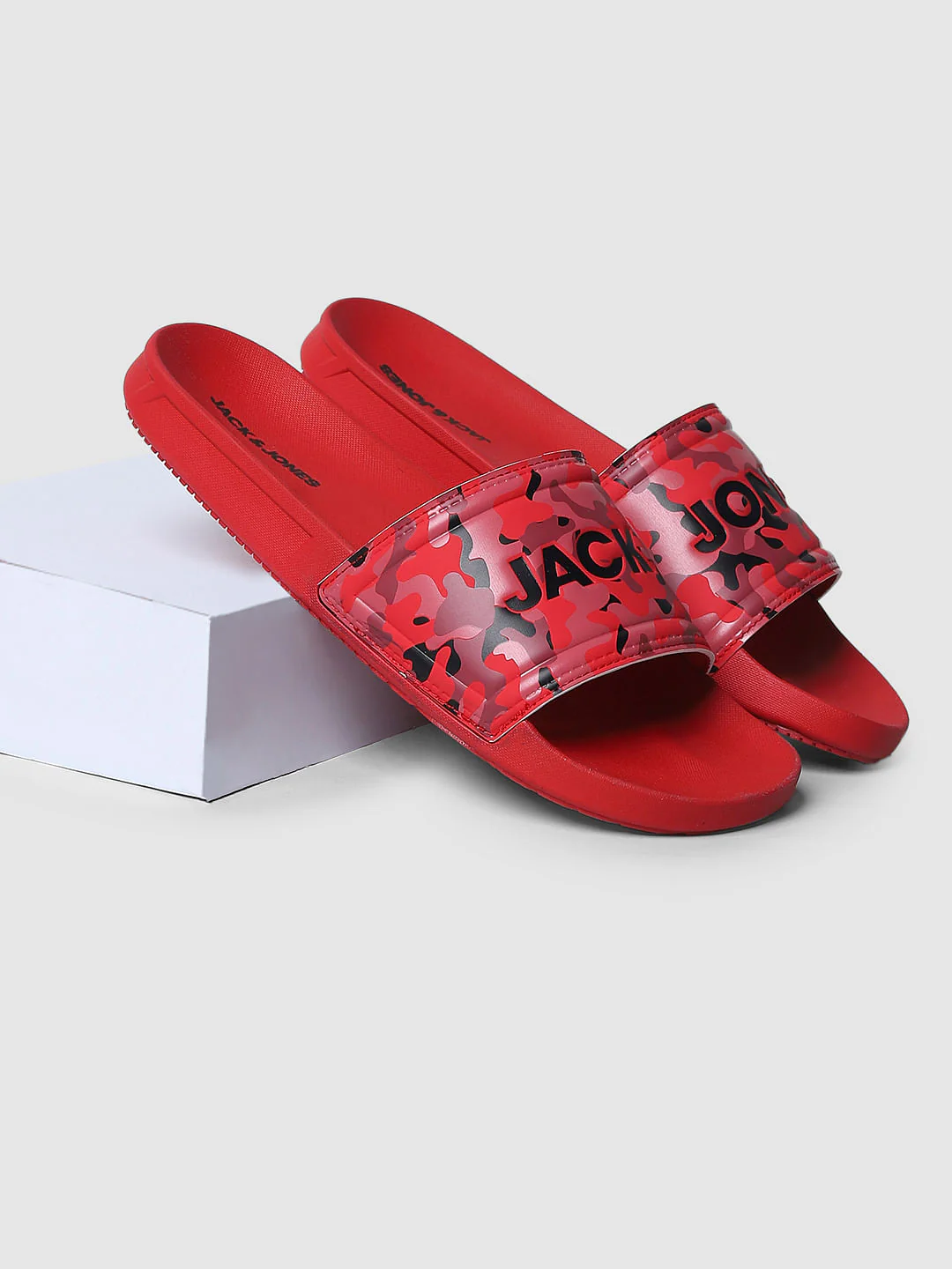Red Camo Print Sliders - Image 6