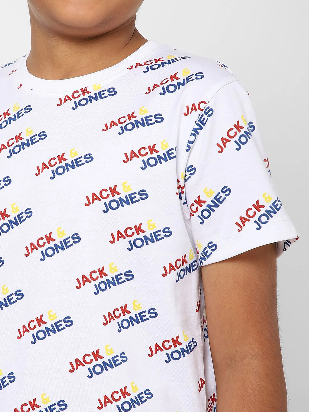 Boys White Logo Graphic Print Crew Neck T-shirt - Image 5