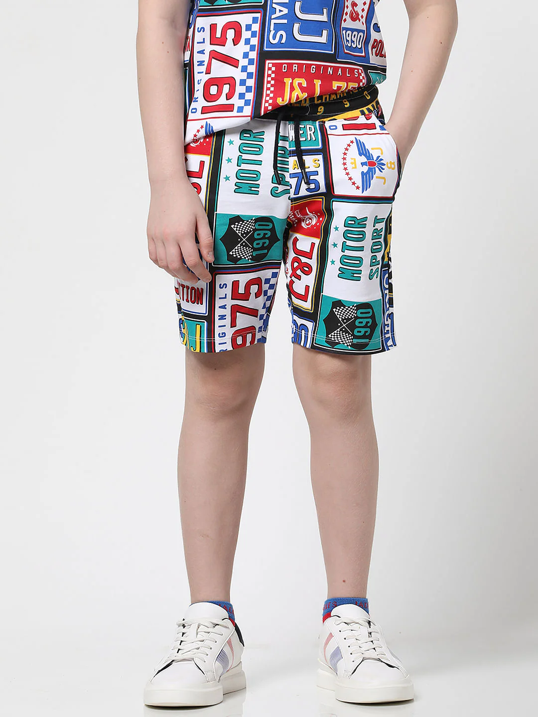 JACK&JONES JUNIOR X MOTOR MUNCHKINS BLACK PRINTED SHORTS - Image 2