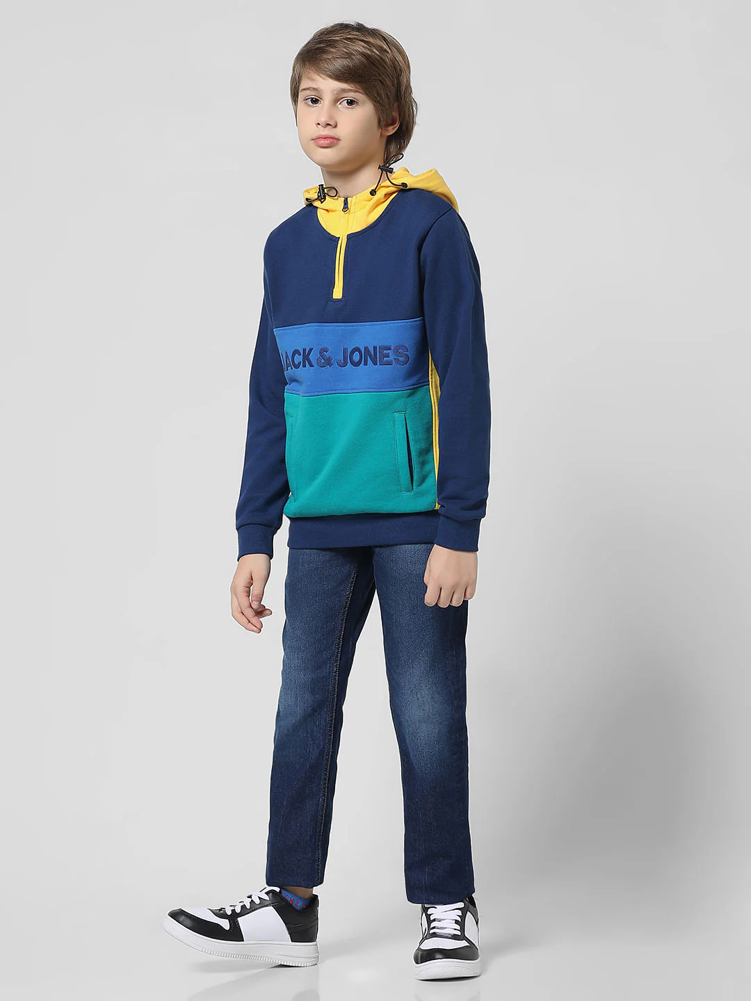 JACK&JONES JUNIOR X MOTOR MUNCHKINS BLUE COLOURBLOCKED HOODED SWEATSHIRT - Image 5