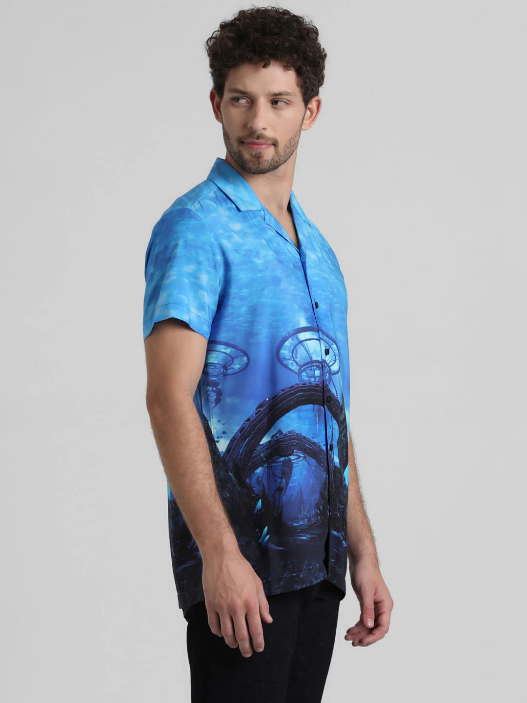Blue Printed Short Sleeves Shirt - Image 3