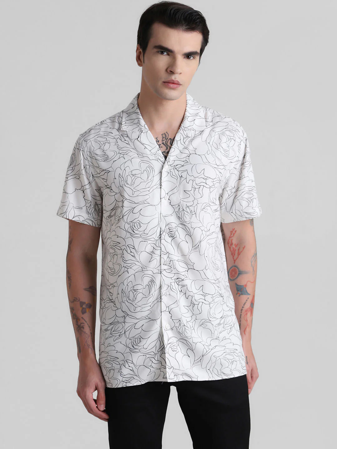 White Abstract Print Short Sleeves Shirt - Image 2