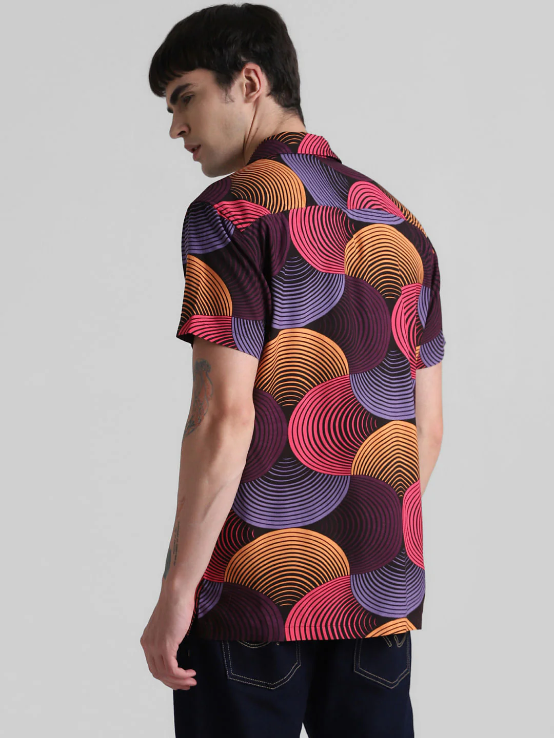 Black Abstract Print Short Sleeves Shirt - Image 4