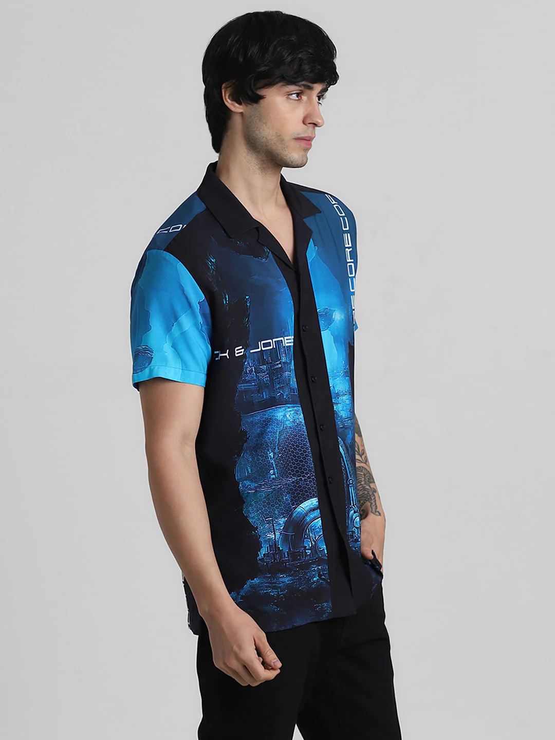 Blue Printed Short Sleeves Shirt - Image 2