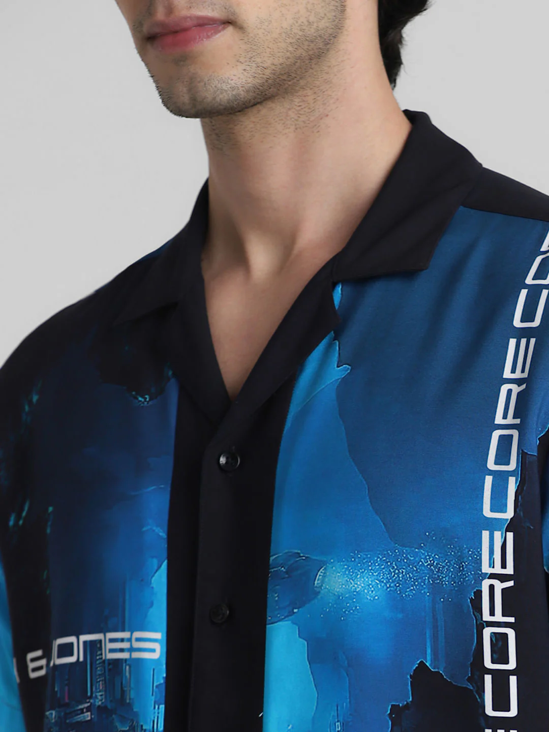 Blue Printed Short Sleeves Shirt - Image 4