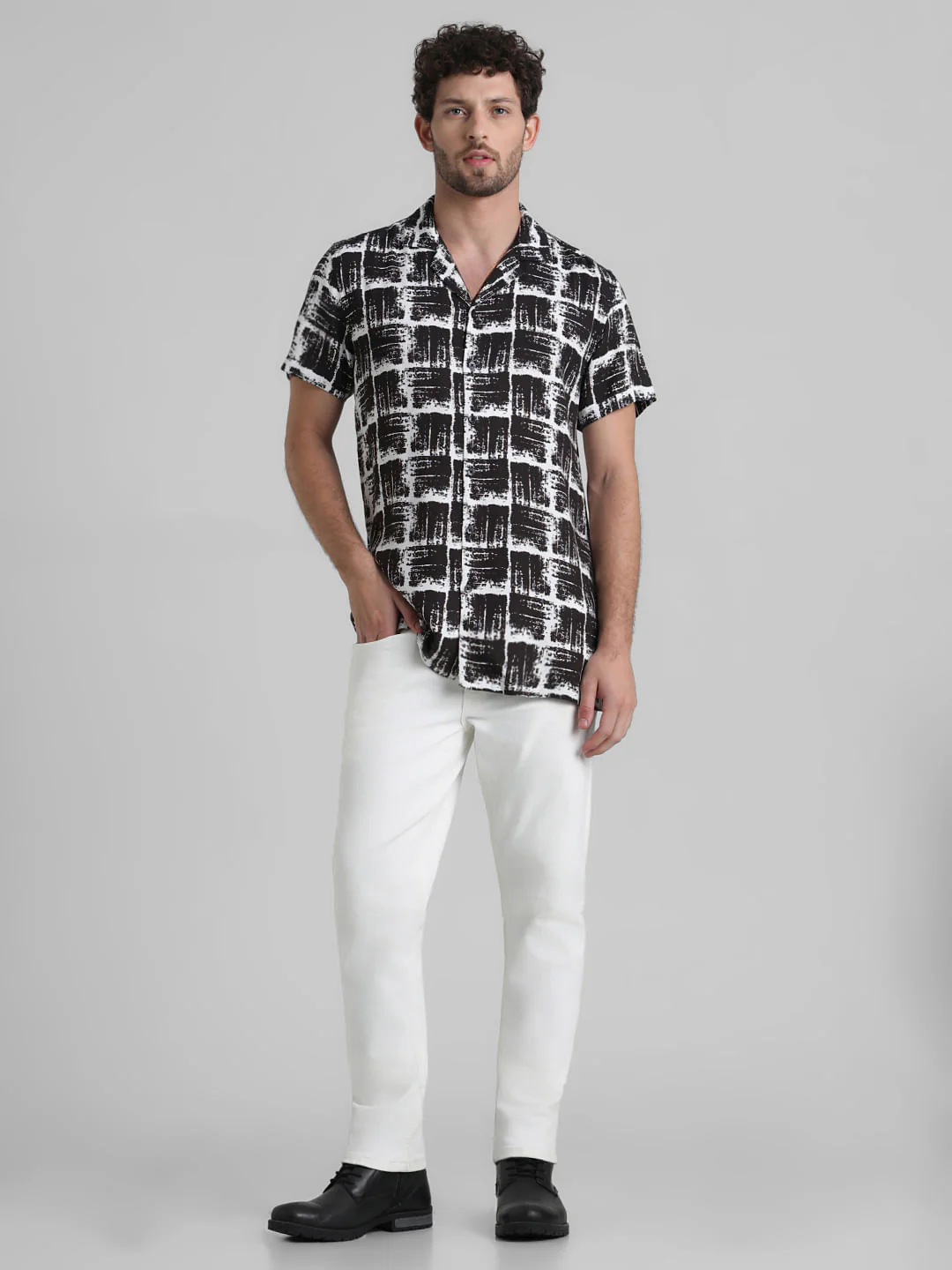 Black Abstract Print Casual Shirt - Image 6