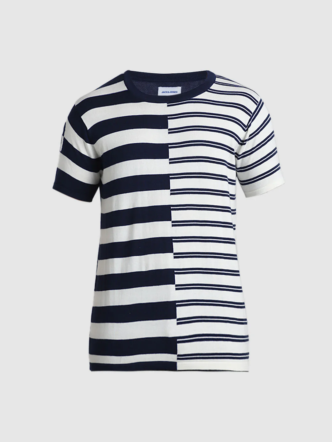 White & Blue Printed T-shirt - Image 8
