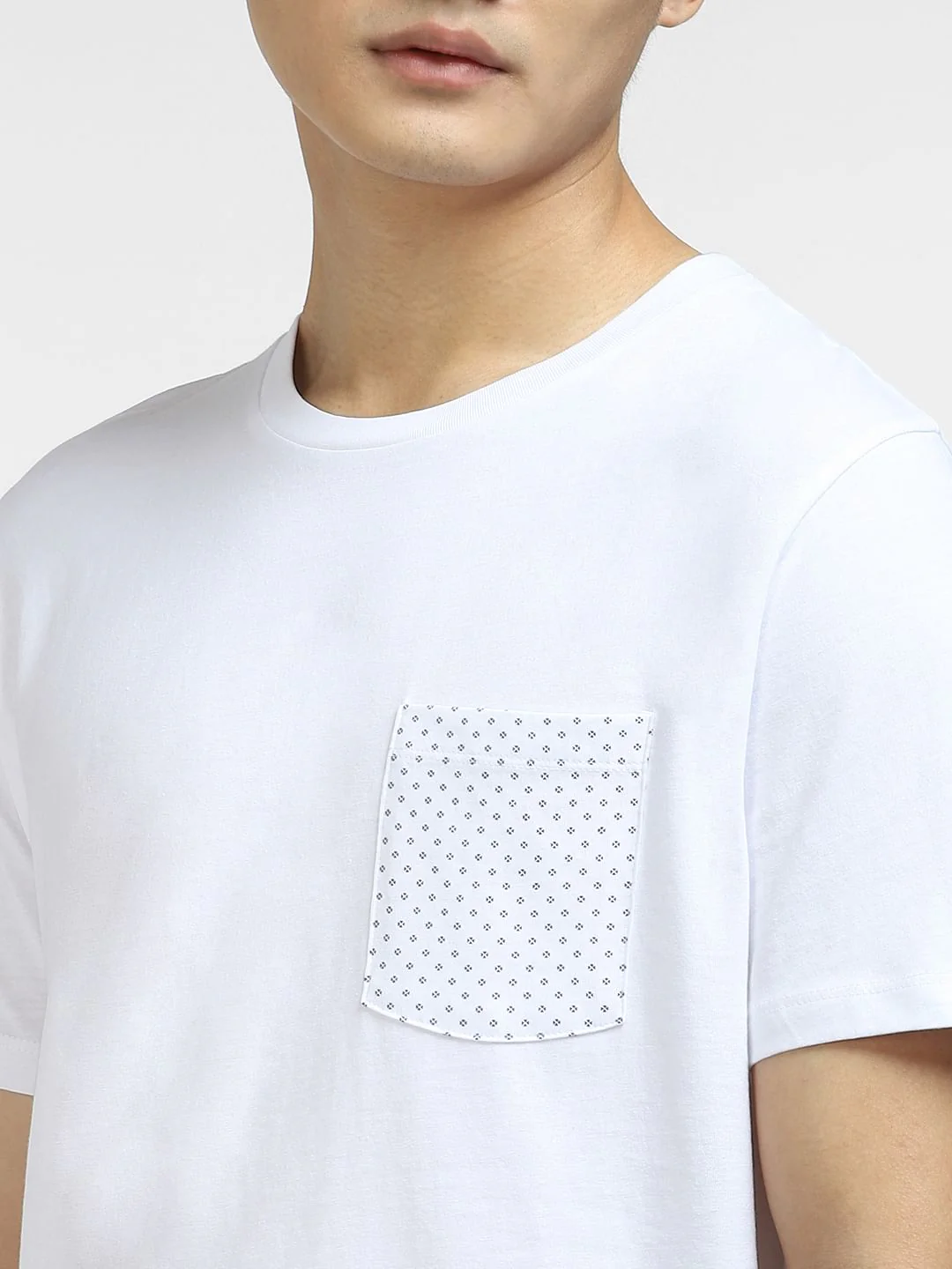 White Crew Neck T-shirt - Image 5