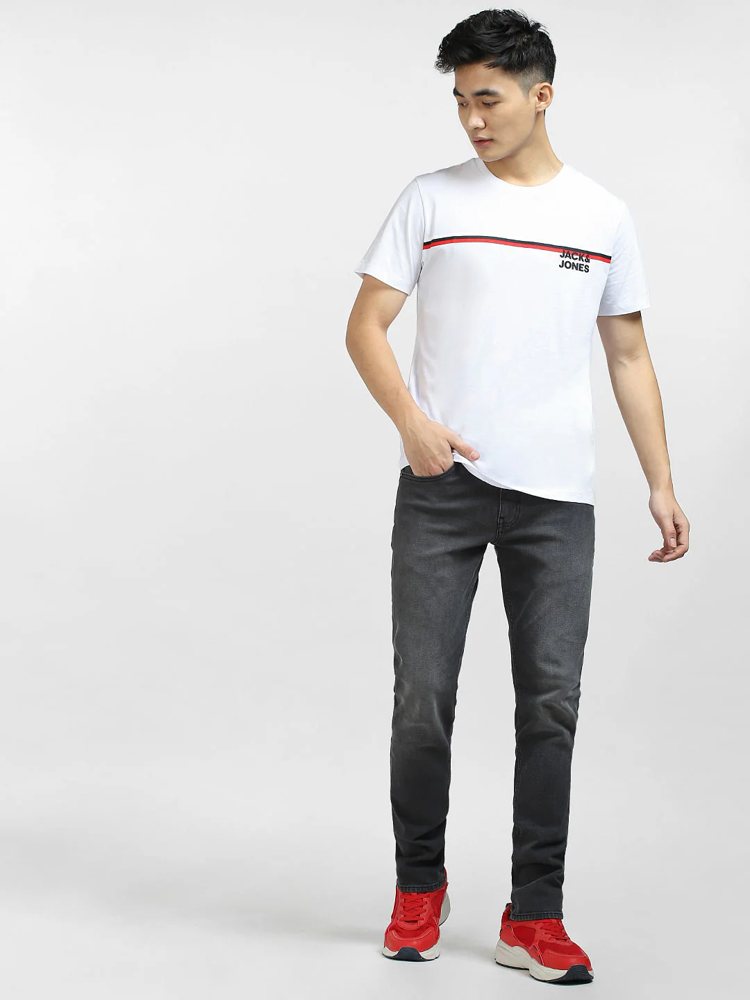 White Crew Neck T-shirt - Image 6