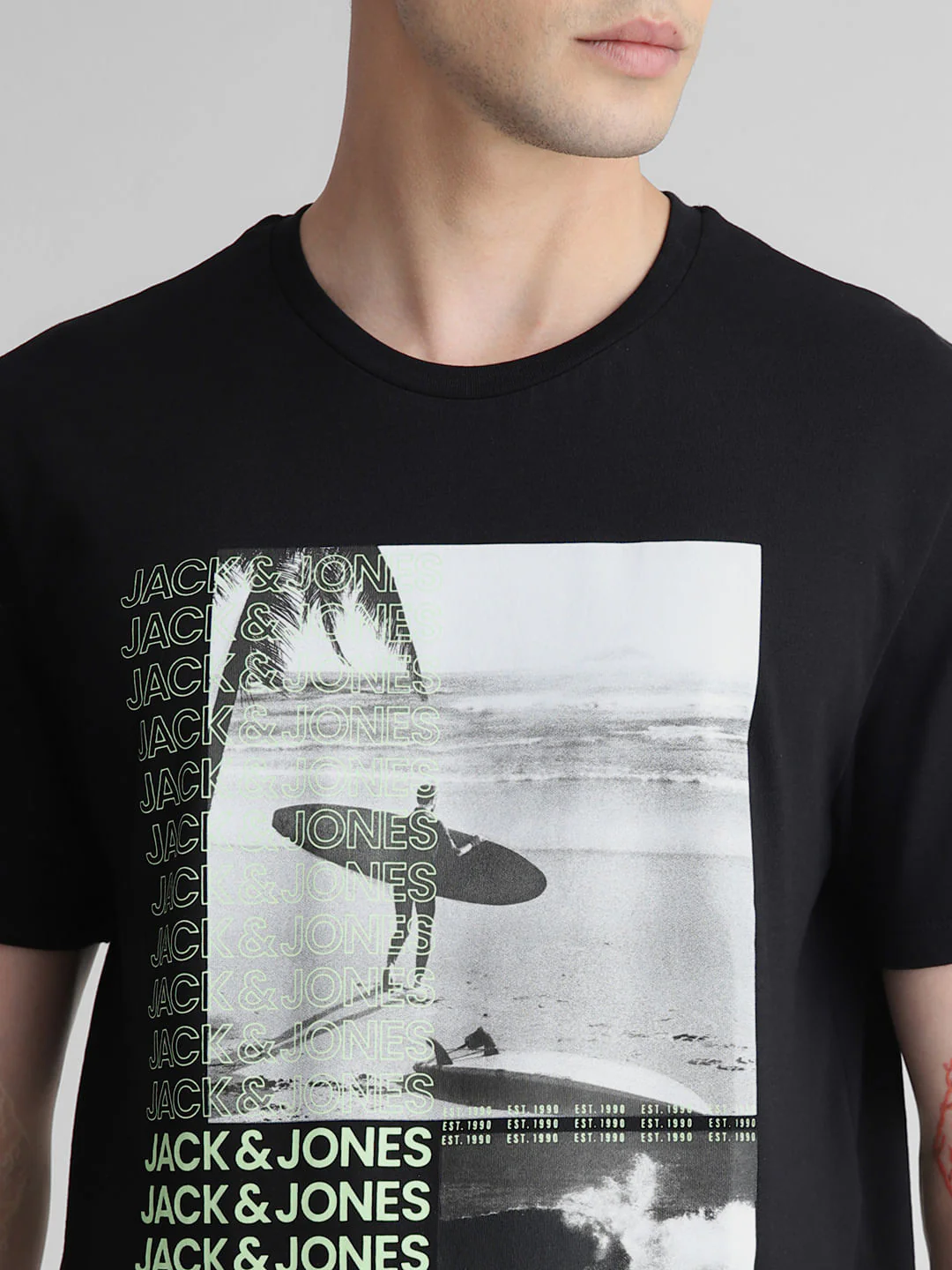 Black Graphic Print Crew Neck T-shirt - Image 5