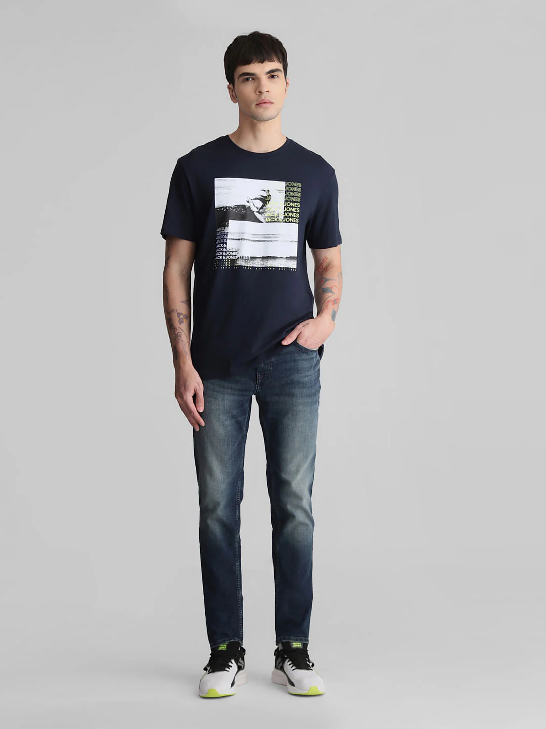 Blue Graphic Print Crew Neck T-shirt - Image 6