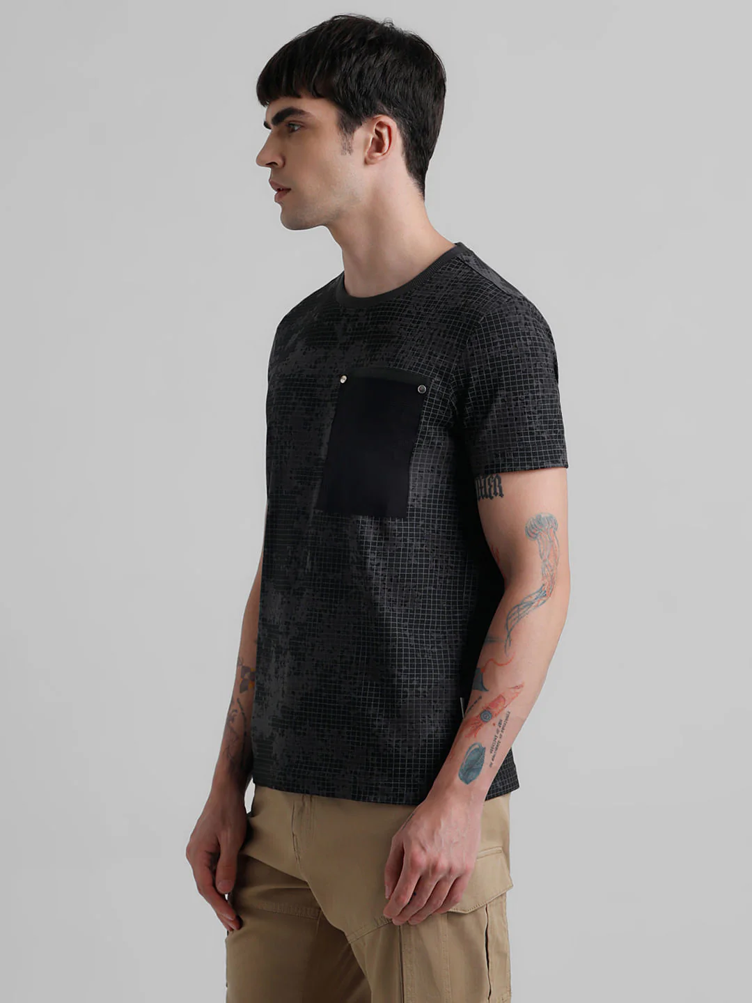 Black Printed Patch Pocket T-shirt - Image 3