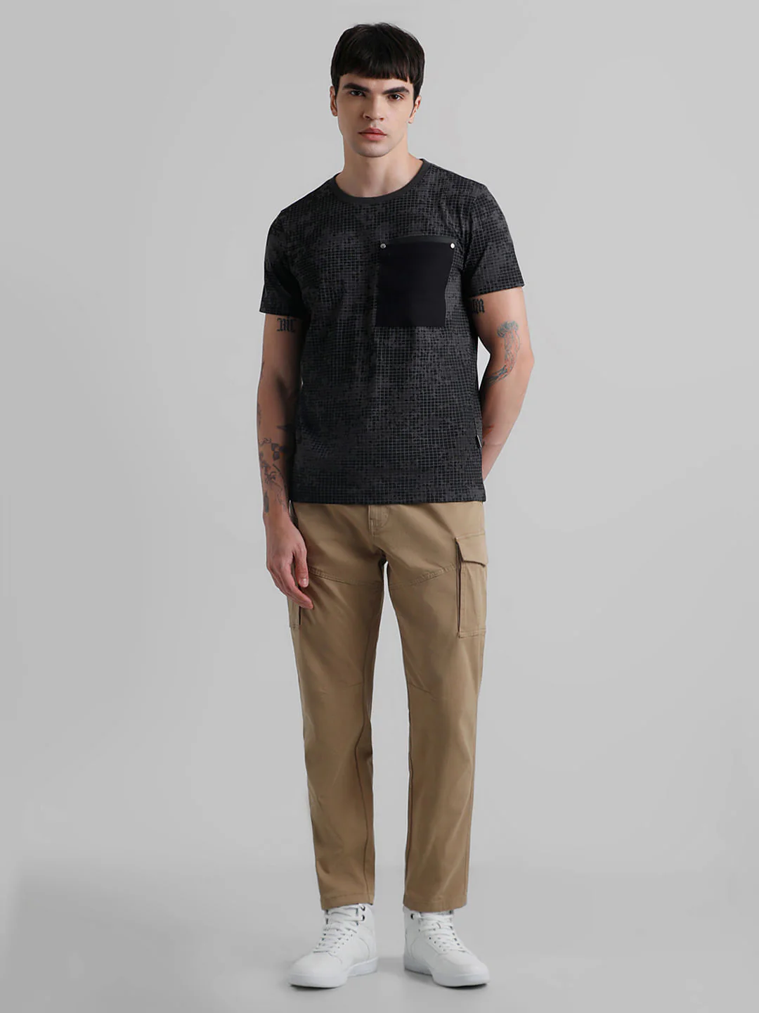 Black Printed Patch Pocket T-shirt - Image 6