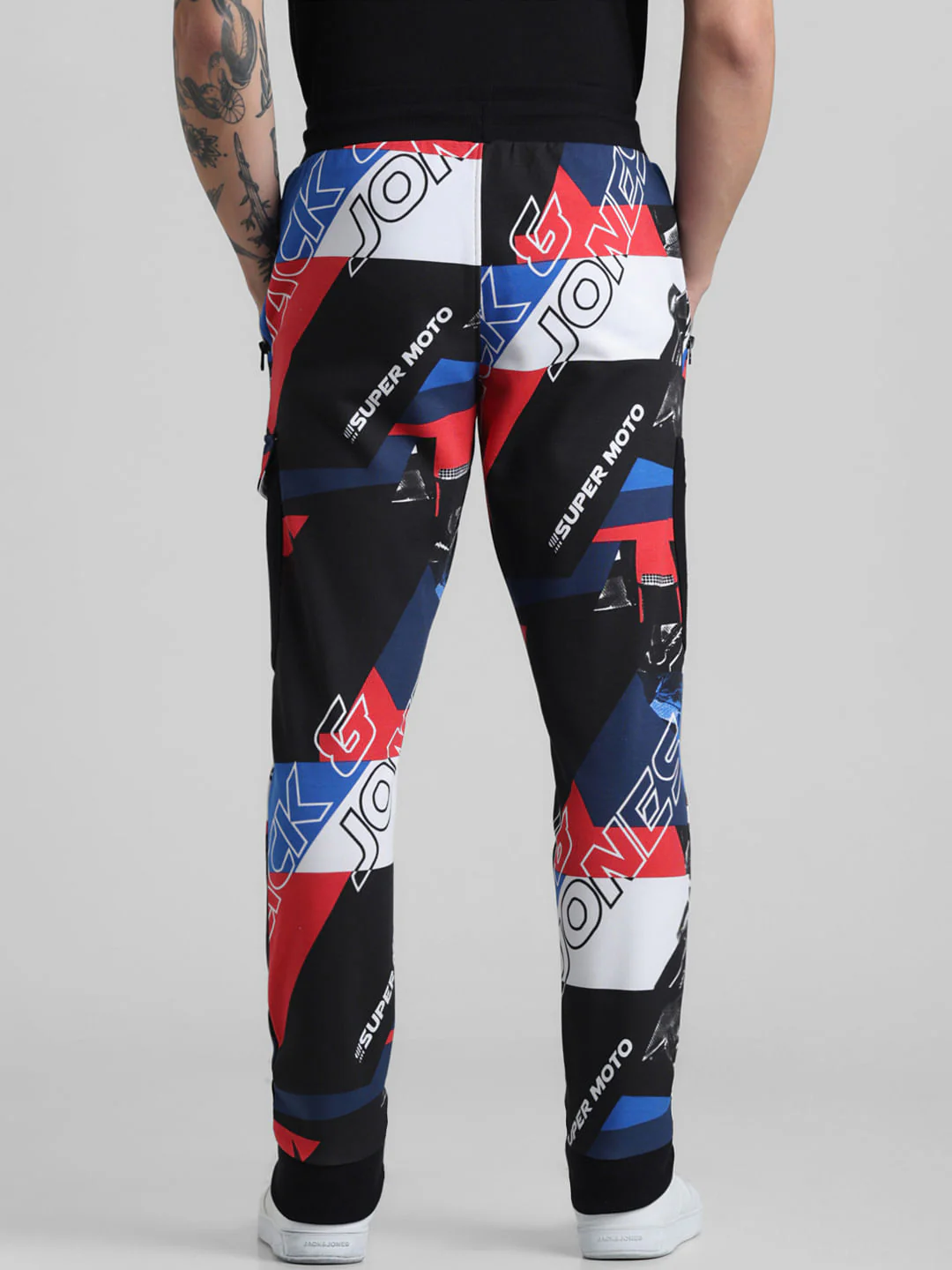 URBAN RACERS by Jack & Jones Black Mid Rise Printed Sweatpants - Image 3