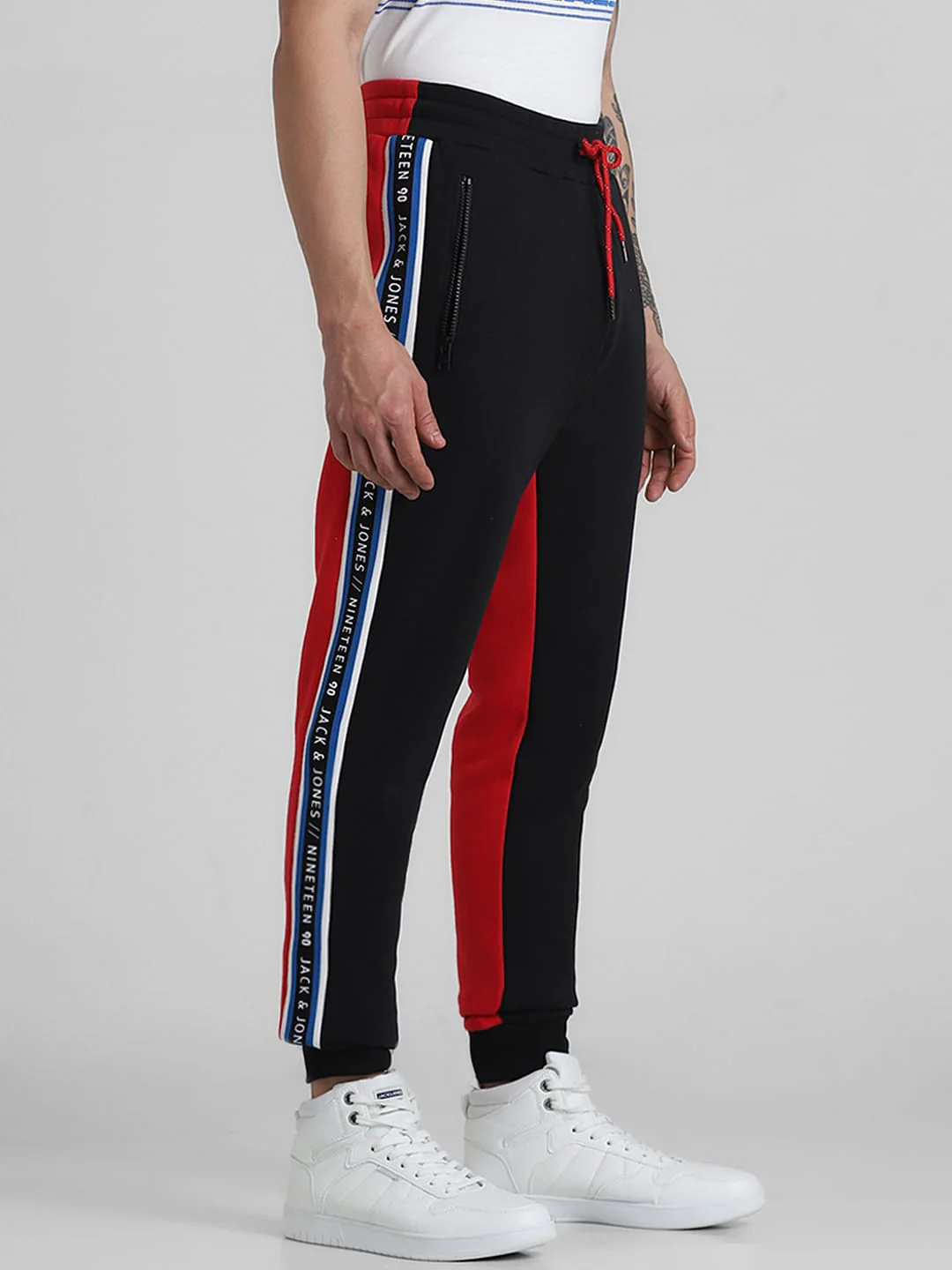 Black & Red Mid Rise Colourblocked Sweatpants - Image 4