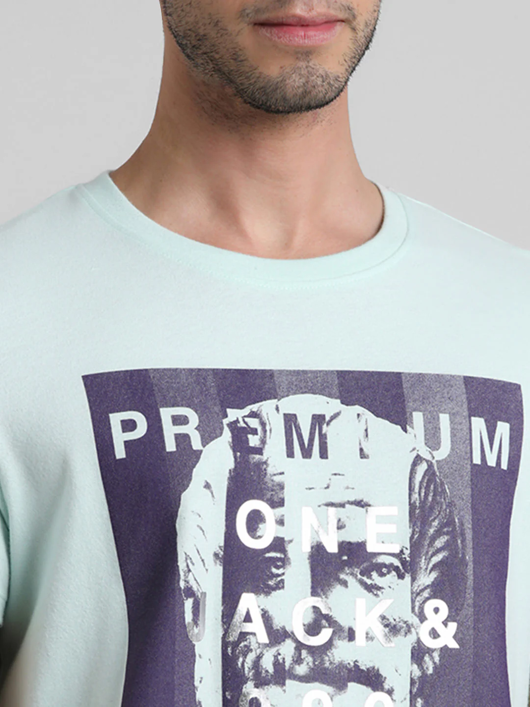 Green Logo Graphic Print T-shirt - Image 5