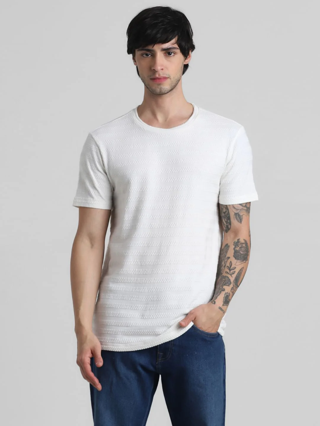 White Knitted Crew Neck T-shirt - Image 2