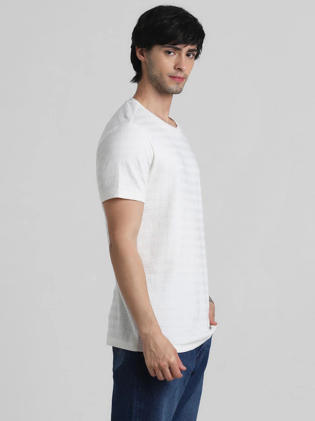 White Knitted Crew Neck T-shirt - Image 3