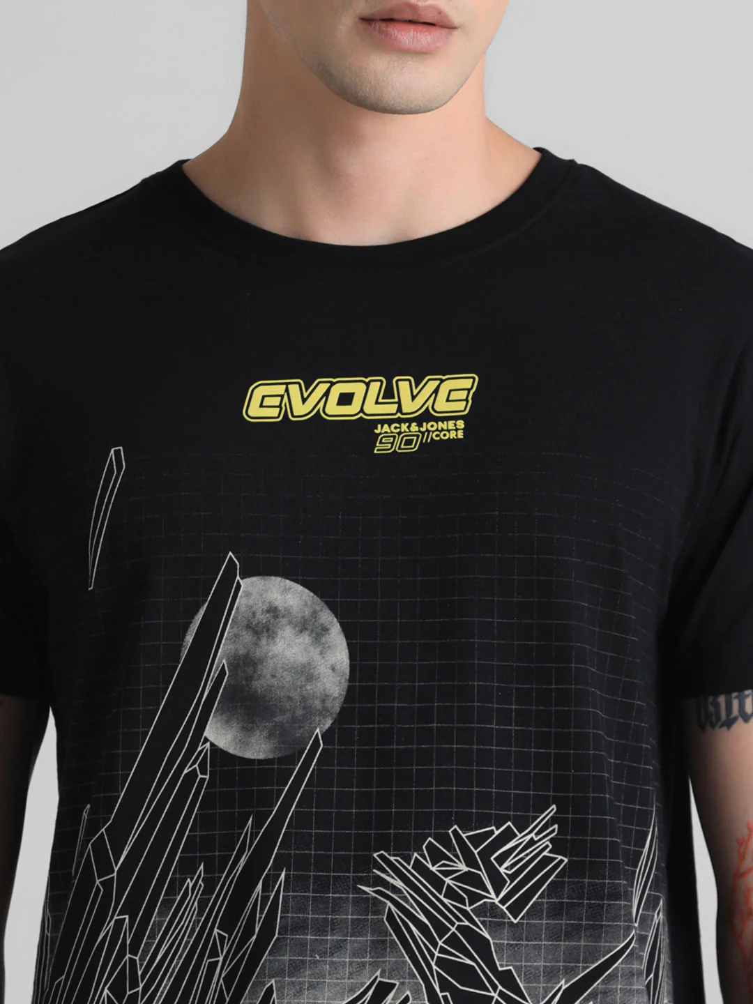 Black Printed Crew Neck T-shirt - Image 5