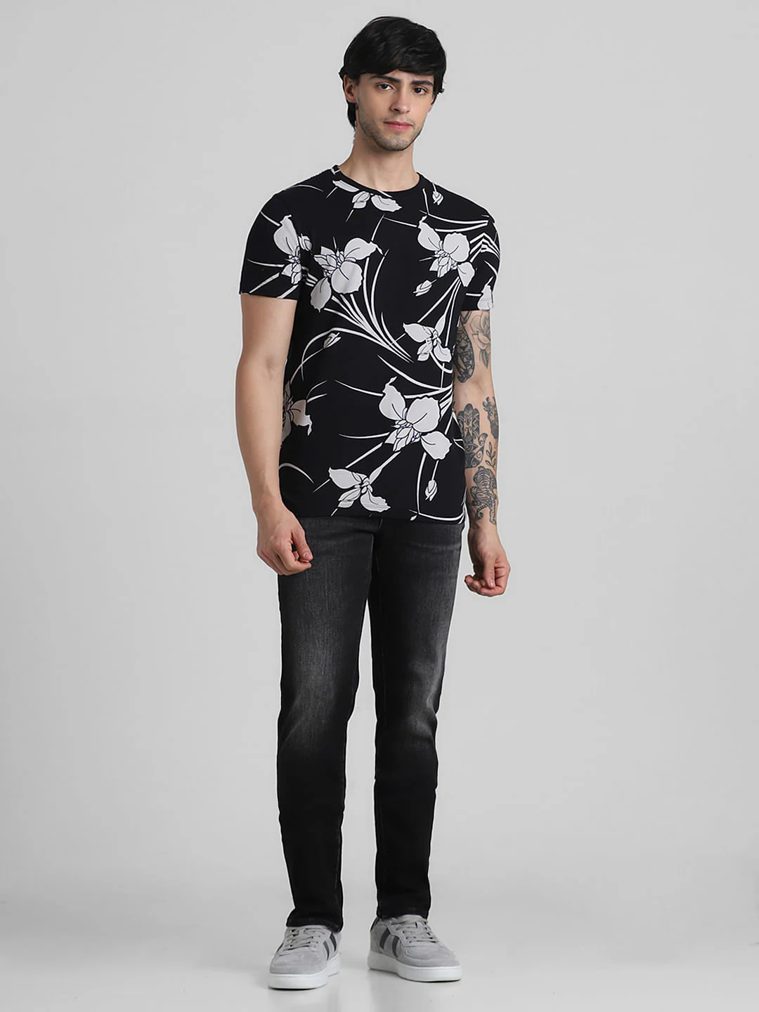 Black Floral Print T-shirt - Image 6
