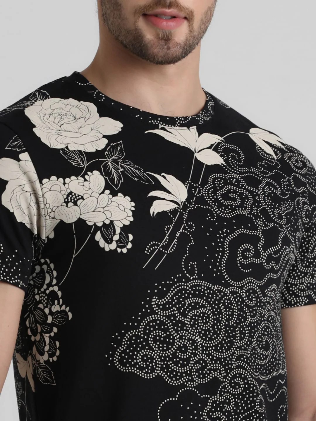 Black Floral Print T-shirt - Image 5