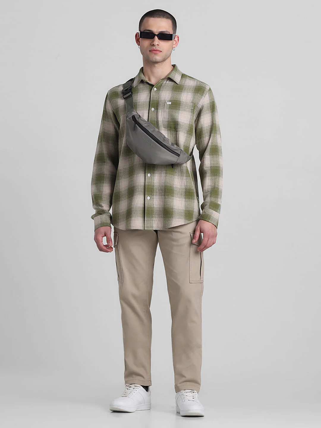 Beige Mid Rise Slim Fit Pants - Image 5